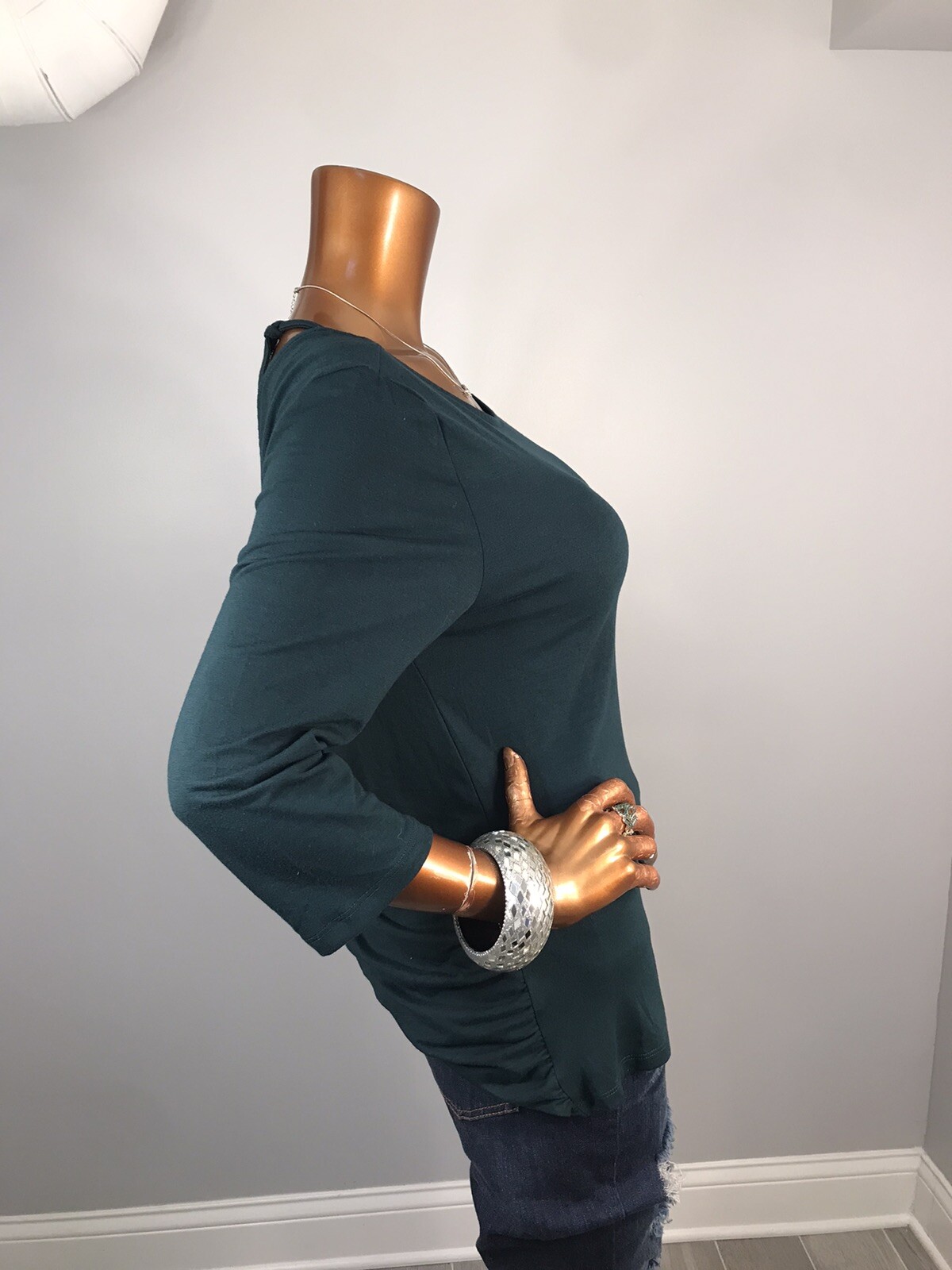 New York & Company L Top NWT $44 Green Shirt Crew Neck Twisted Back Blouse 3/4Sl