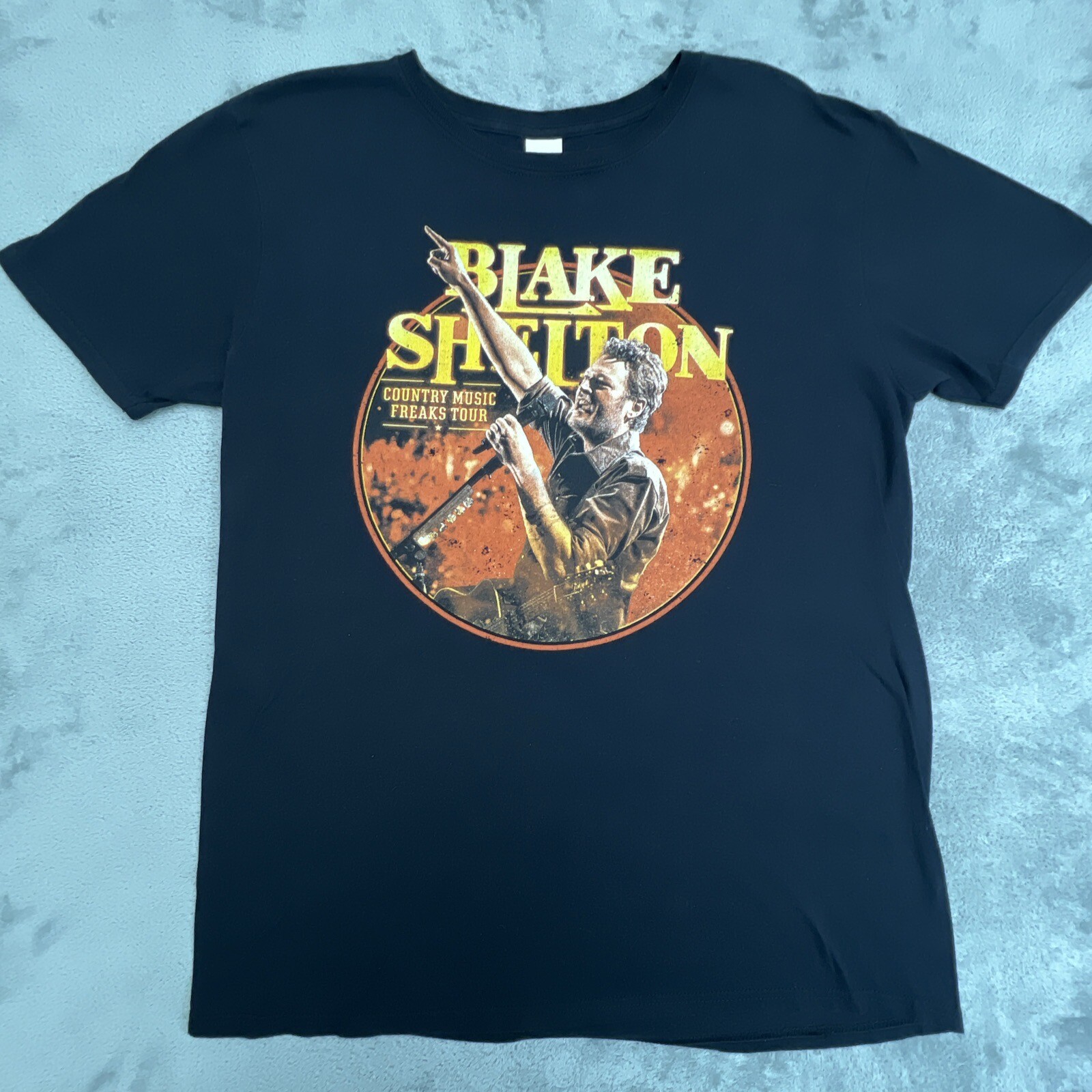 Blake Shelton T Shirt Womans Sz L Country Music Freaks Tour 2018