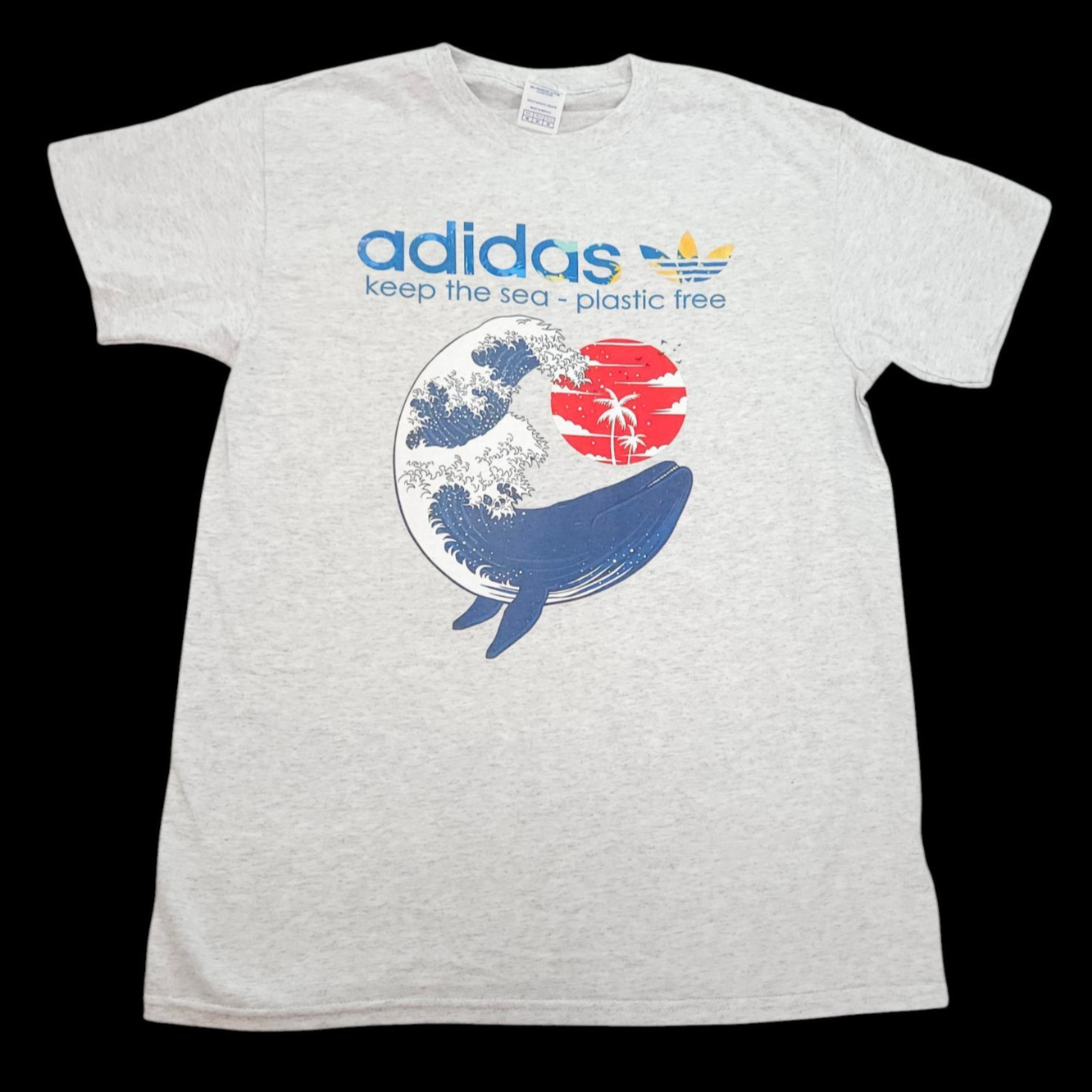 Keep The Sea Plastic Free Tee T-Shirt Womens Size Medium Whale Ocean Trifoil