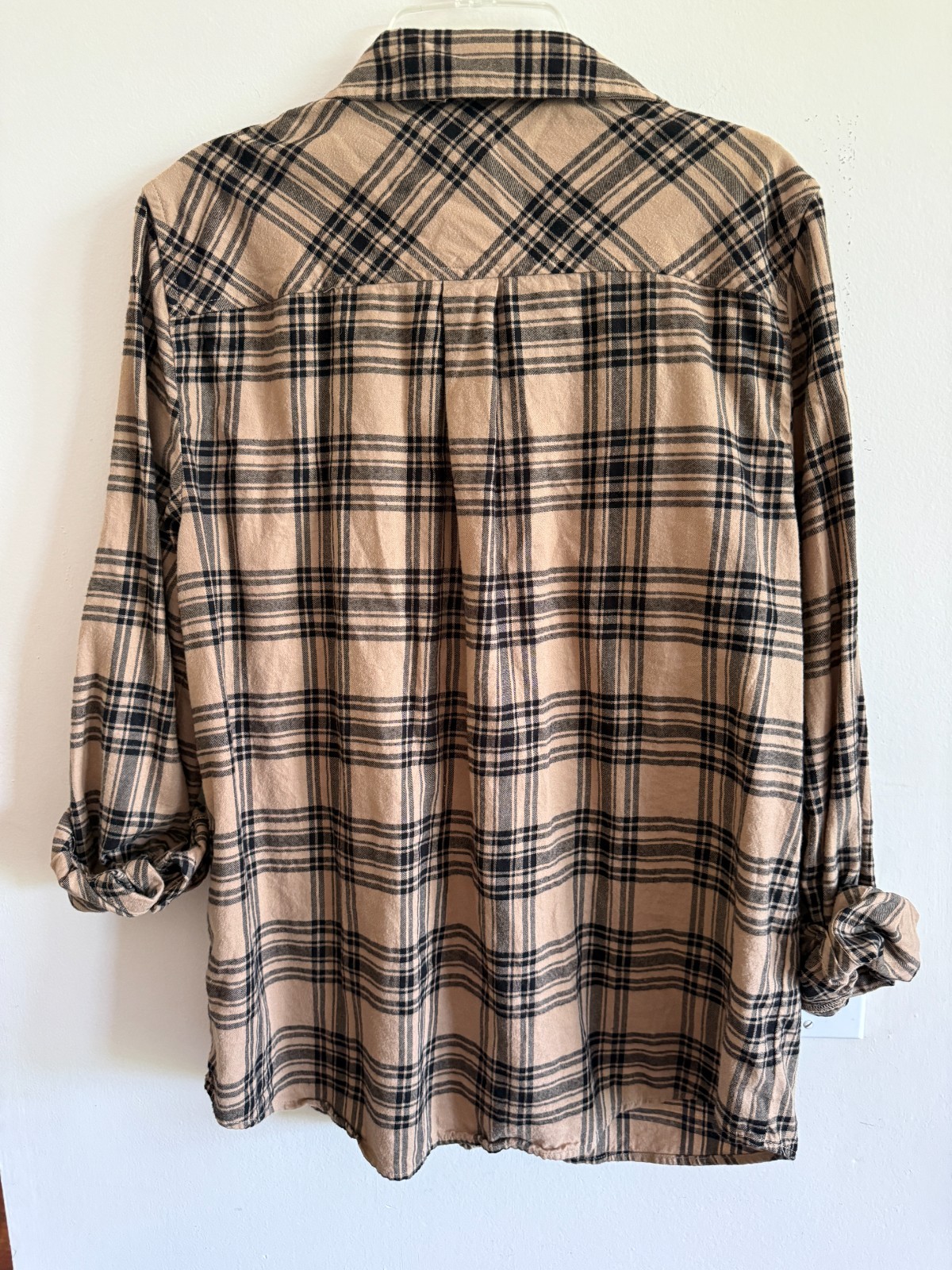 J Crew Long Sleeve Flannel Shirt Women Medium Black & Tan Plaid Soft Fall Cozy