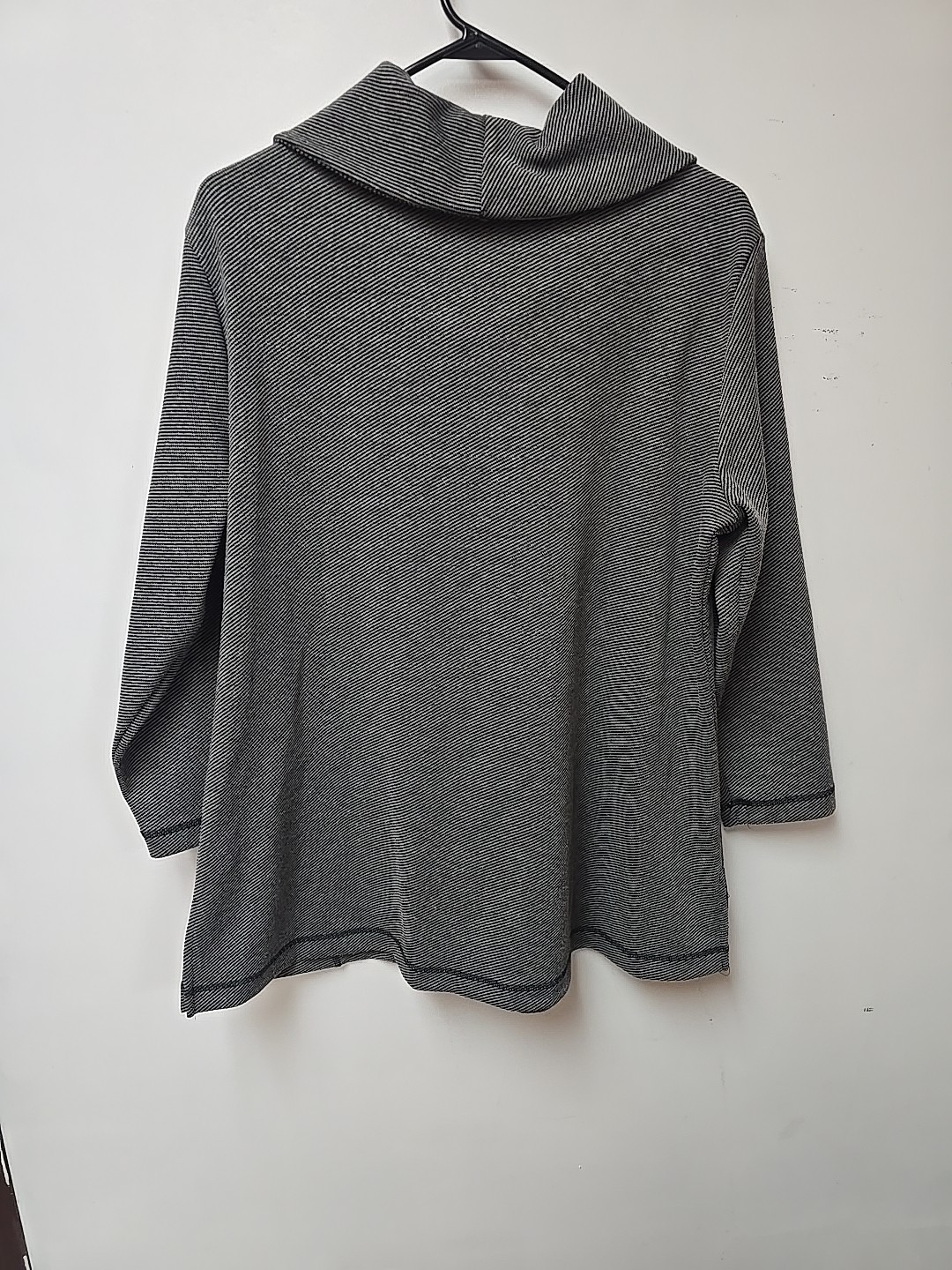 ​Ali Miles Tunic Pullover Cowl Neck Buttons Gray Black Striped Stretch Top Large