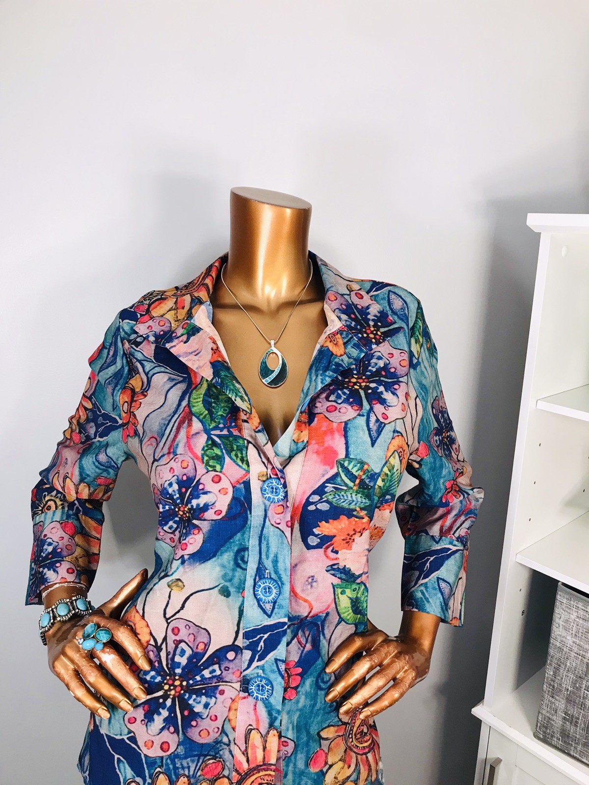 Variations L Top NWT $85 Floral Multi Print Button Up Shirt Soft Easywear 3/4 Sl