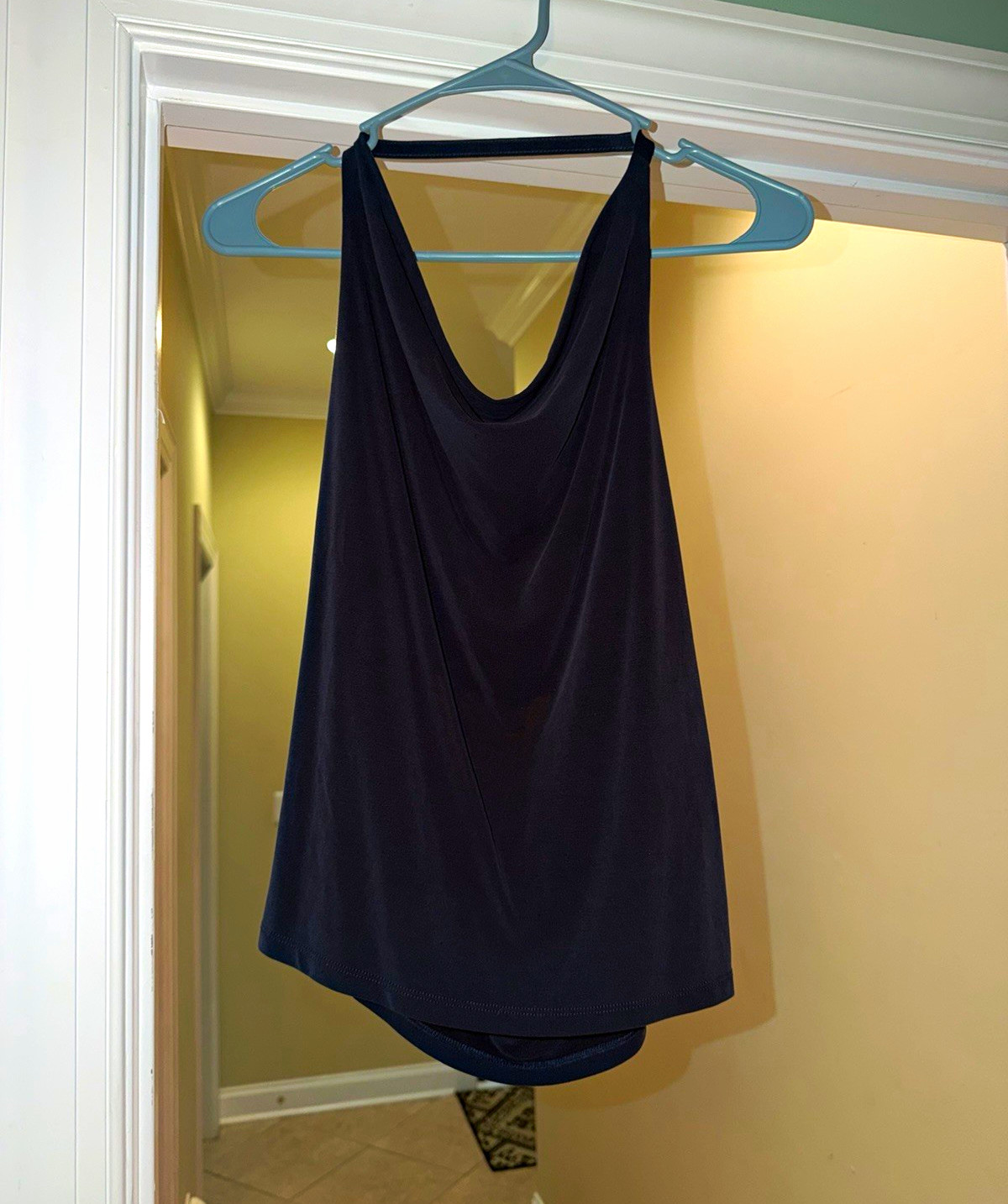 Women’s Black Solid Racerback Stretch Jersey Scoop Neck Sleeveless Tank Top M/L