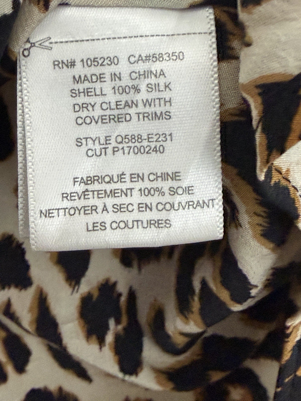 Equipment Femme Women’s Silk Long Sleeve Button Down Blouse Animal Print Small