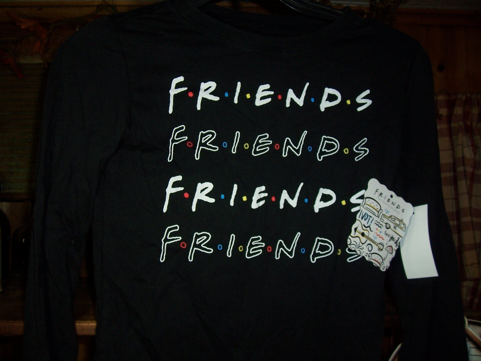 FRIENDS WOMENS LONG SLEEVE BLACK CASUAL SHIRT SIZE MED 7-9 CASUAL FRIENDS THEME