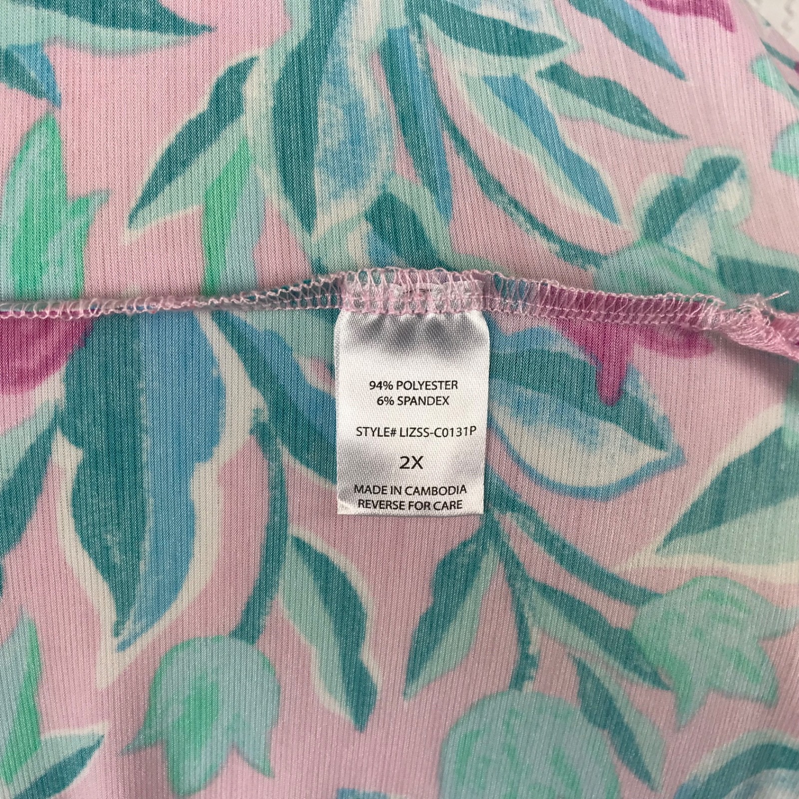 Dear Scarlett Floral Top Blouse Size 2X Pink Aqua Short Sleeve Knit Bloomcore