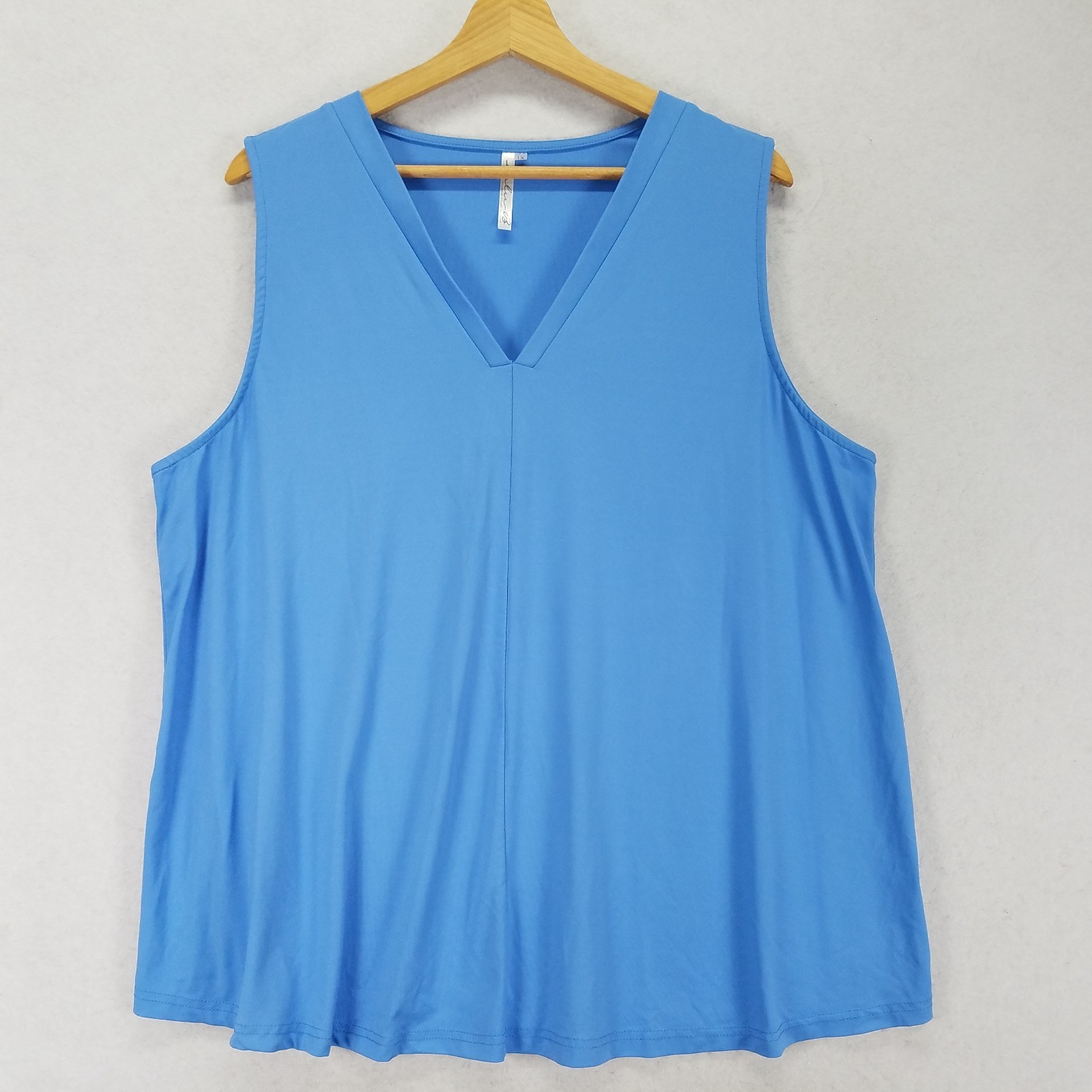 Lulu-B Top 1X Plus Blue Sleeveless Stretch V-Neck Athleisure Resort Top Shirt