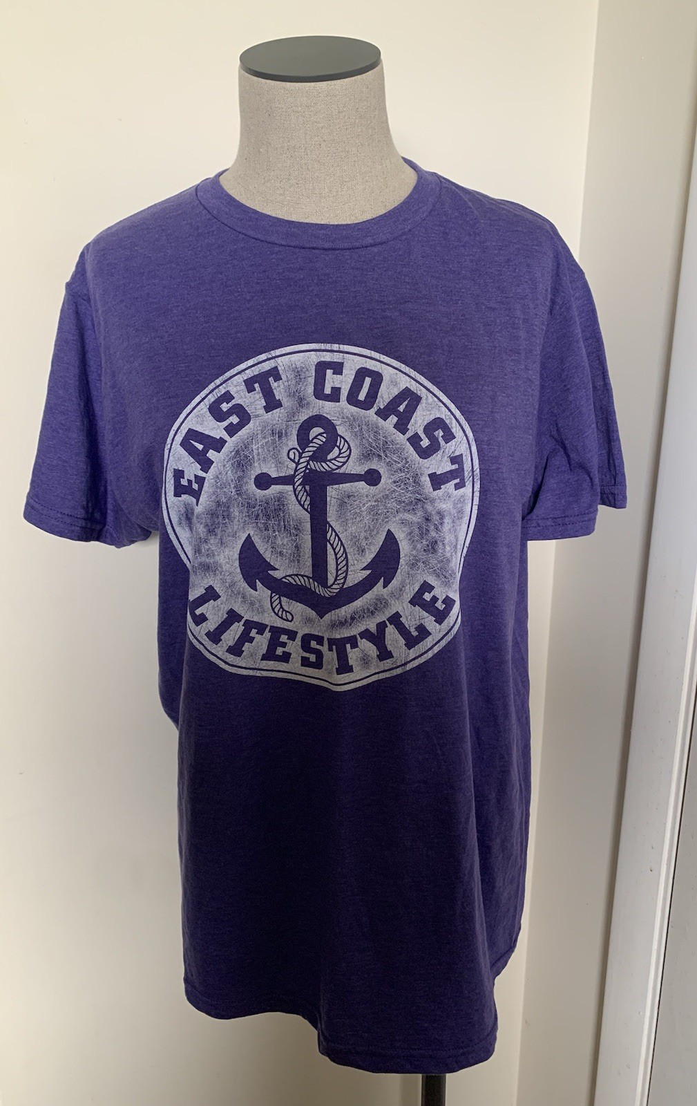 New with tags East Coast Lifestyle Short Sleeve Shirt Women’s Medium M Purple
