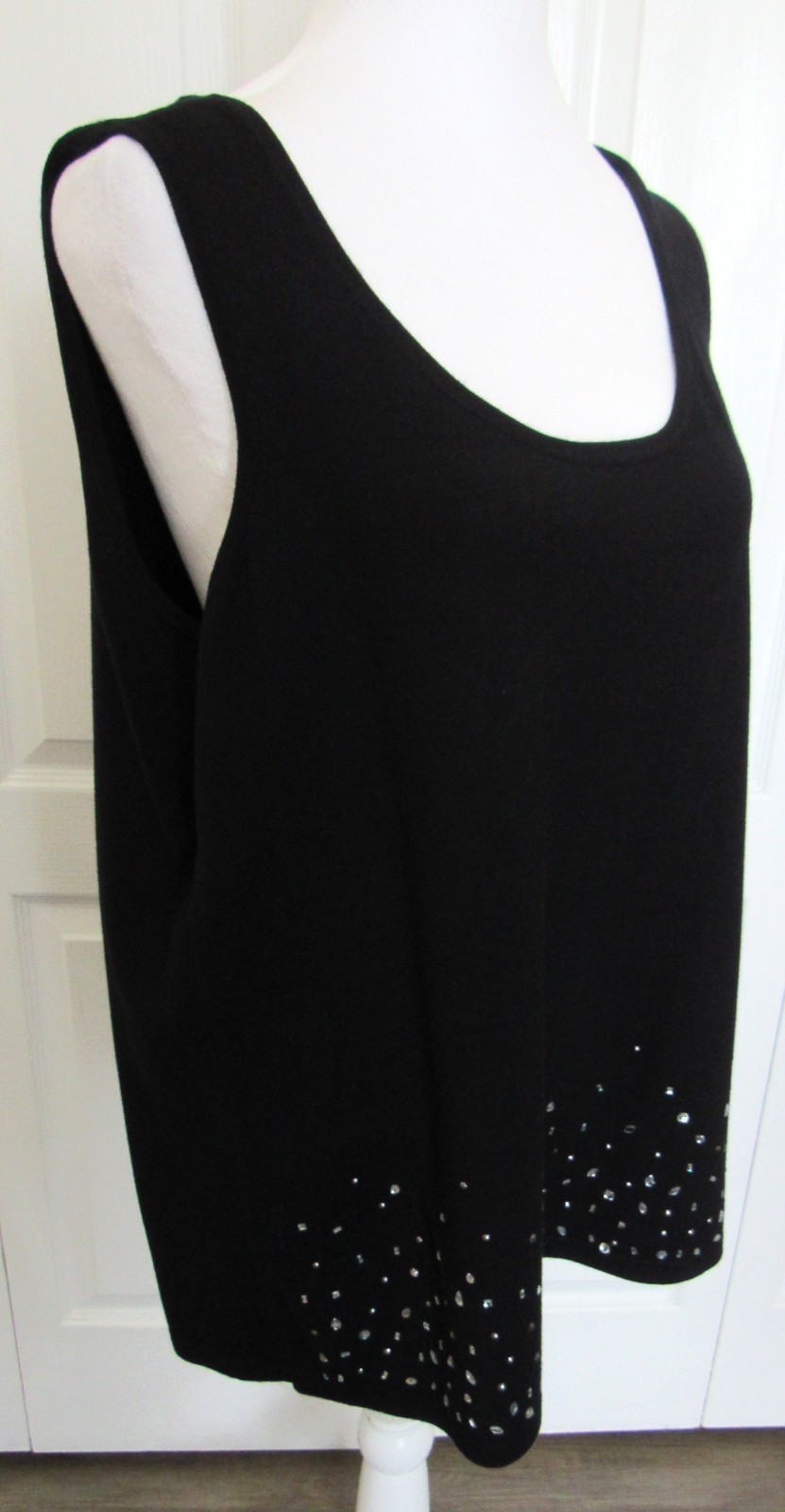 NWT CHICO’S SIZE 2 LARGE BLACK TWIN SET JACKET TANK GLASS BEADS BEAUTIFUL!