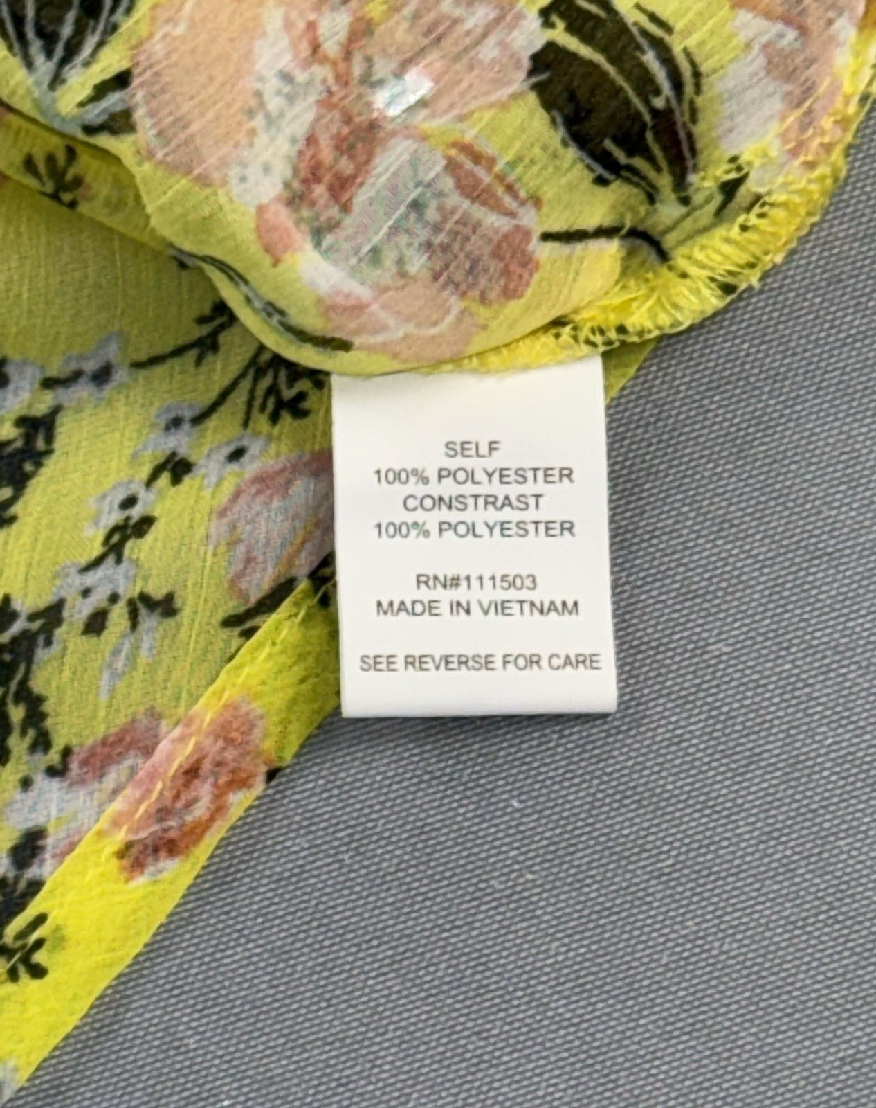 Figueroa & Flower Blouse Women’s S Yellow Sheer Floral Button Front Barrel Cuffs