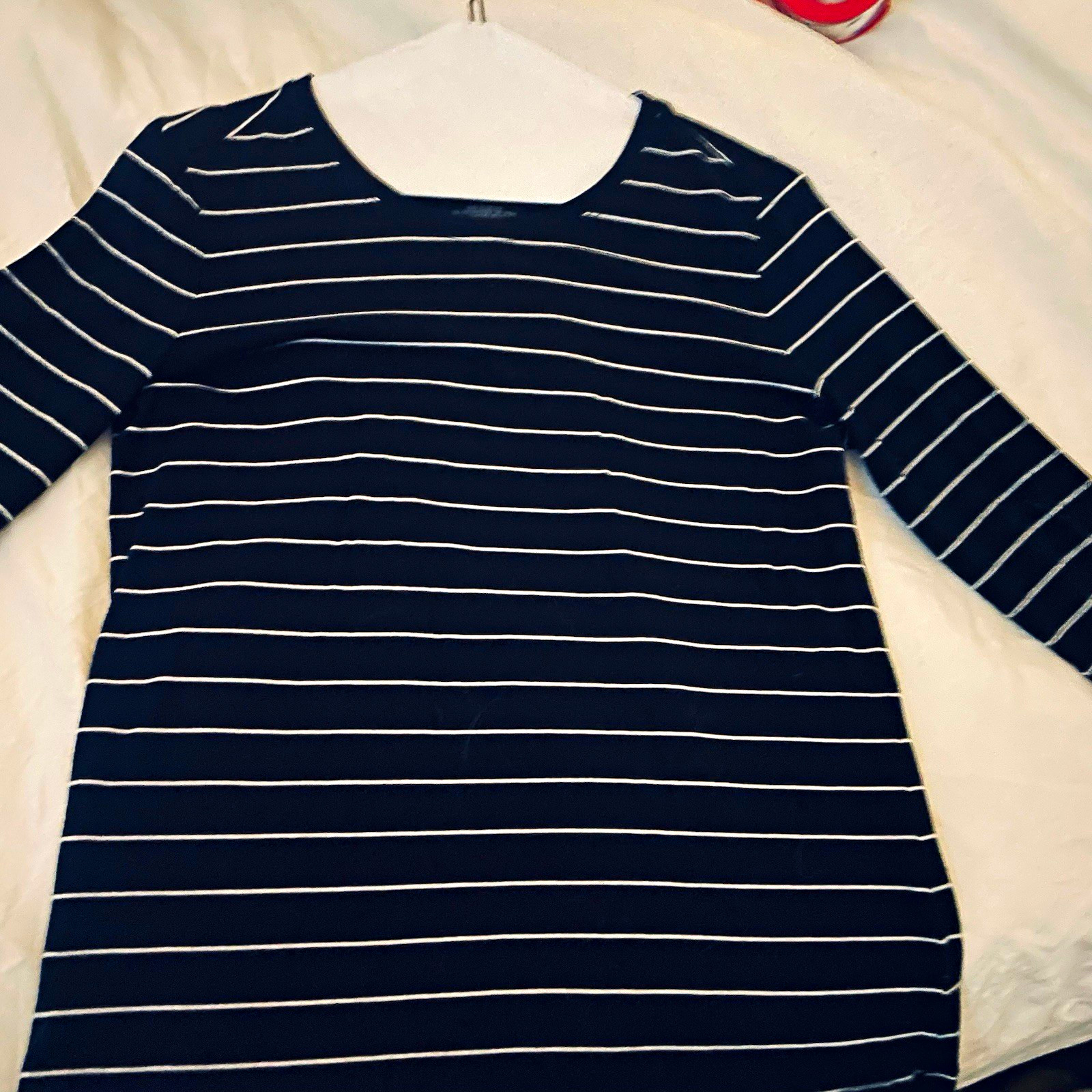 Banana Republic Timeless Tee Black White Striped V-Neck Long Sleeve T-Shirt S/P