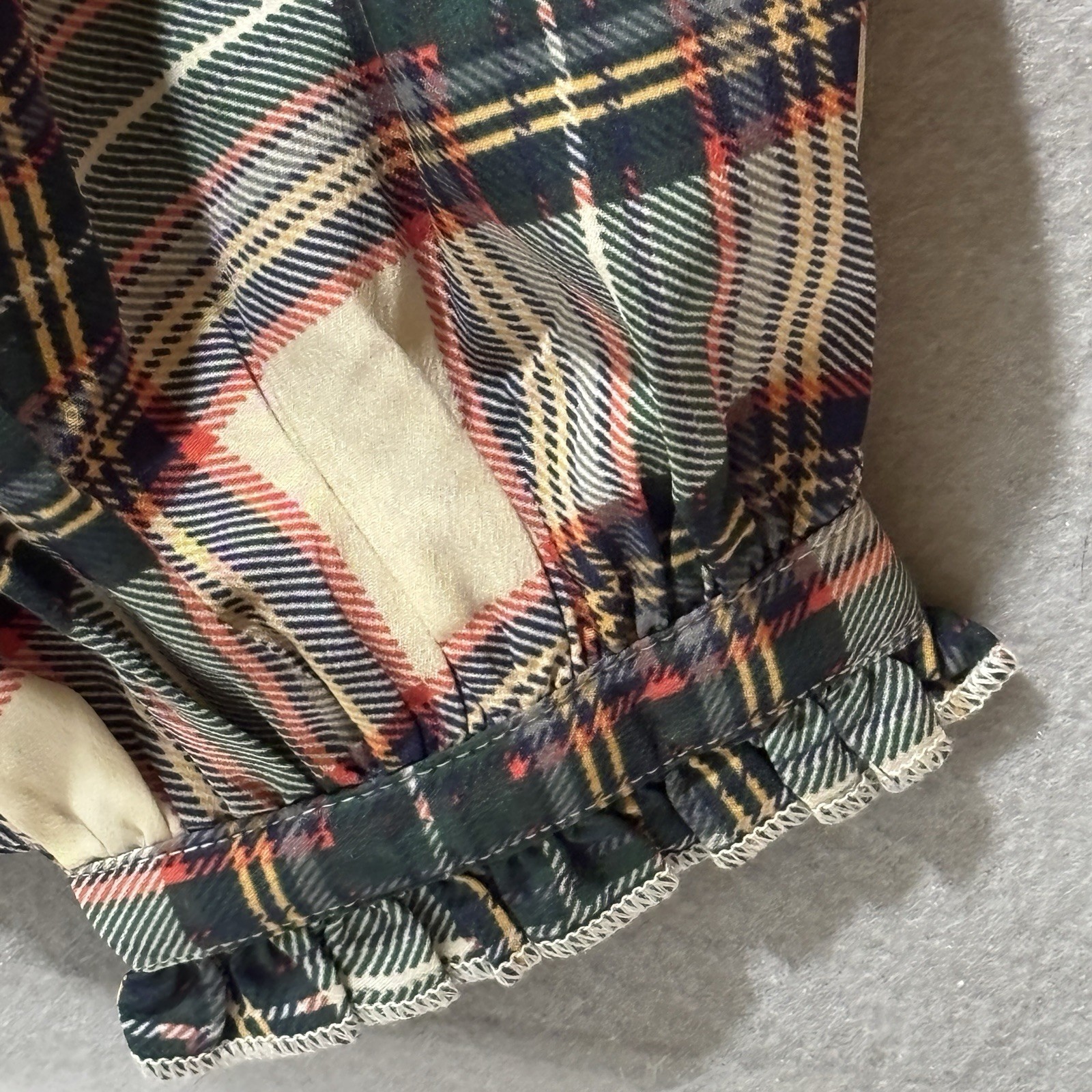 SIMPLY SOUTHERN Blouse Women Sz S Tan Tartan Plaid Ruffled Charming Lagenlook