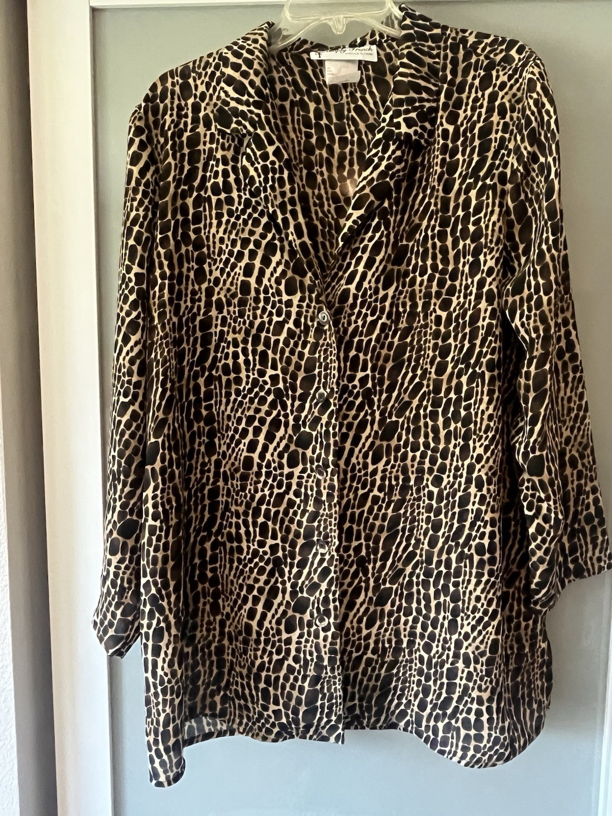 Women’s Simply French Leopard Print Sheer Long Sleeve Button Front Top 301