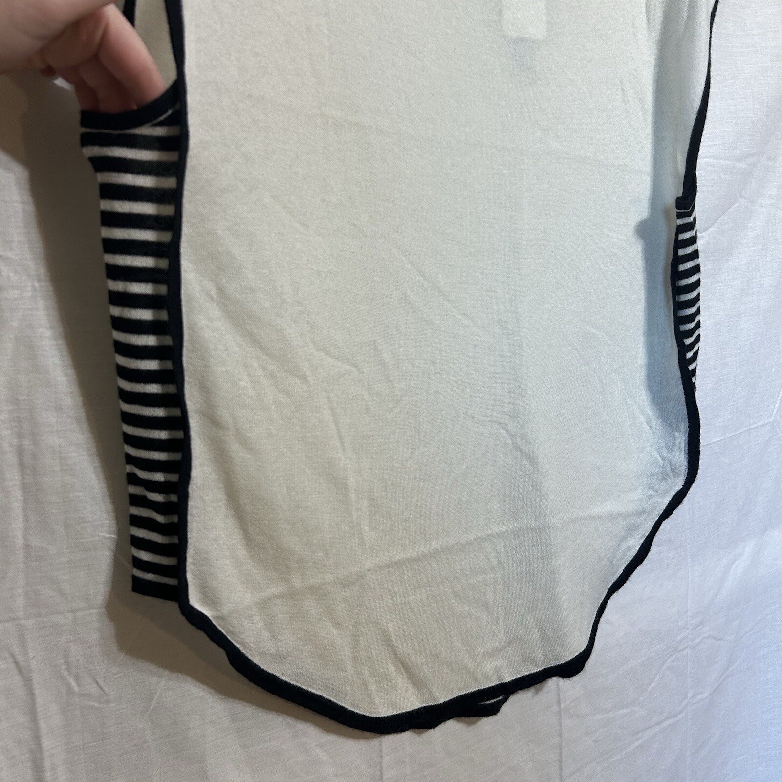 In Cashmere Whisper White Top Cap Sleeve New Size Large Black Stripe Sweater