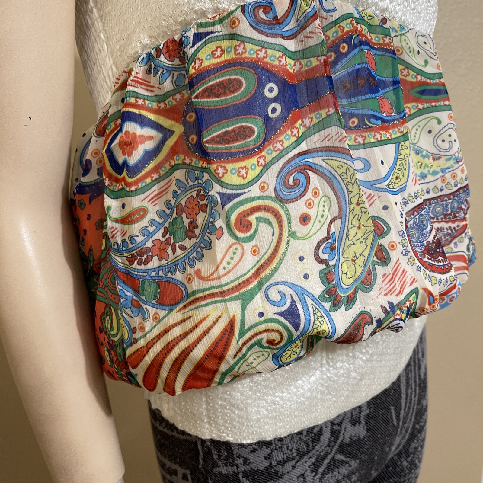 Women’s White Floral Polyester Casual Stretch Layered Beaded Size L Blouse Top
