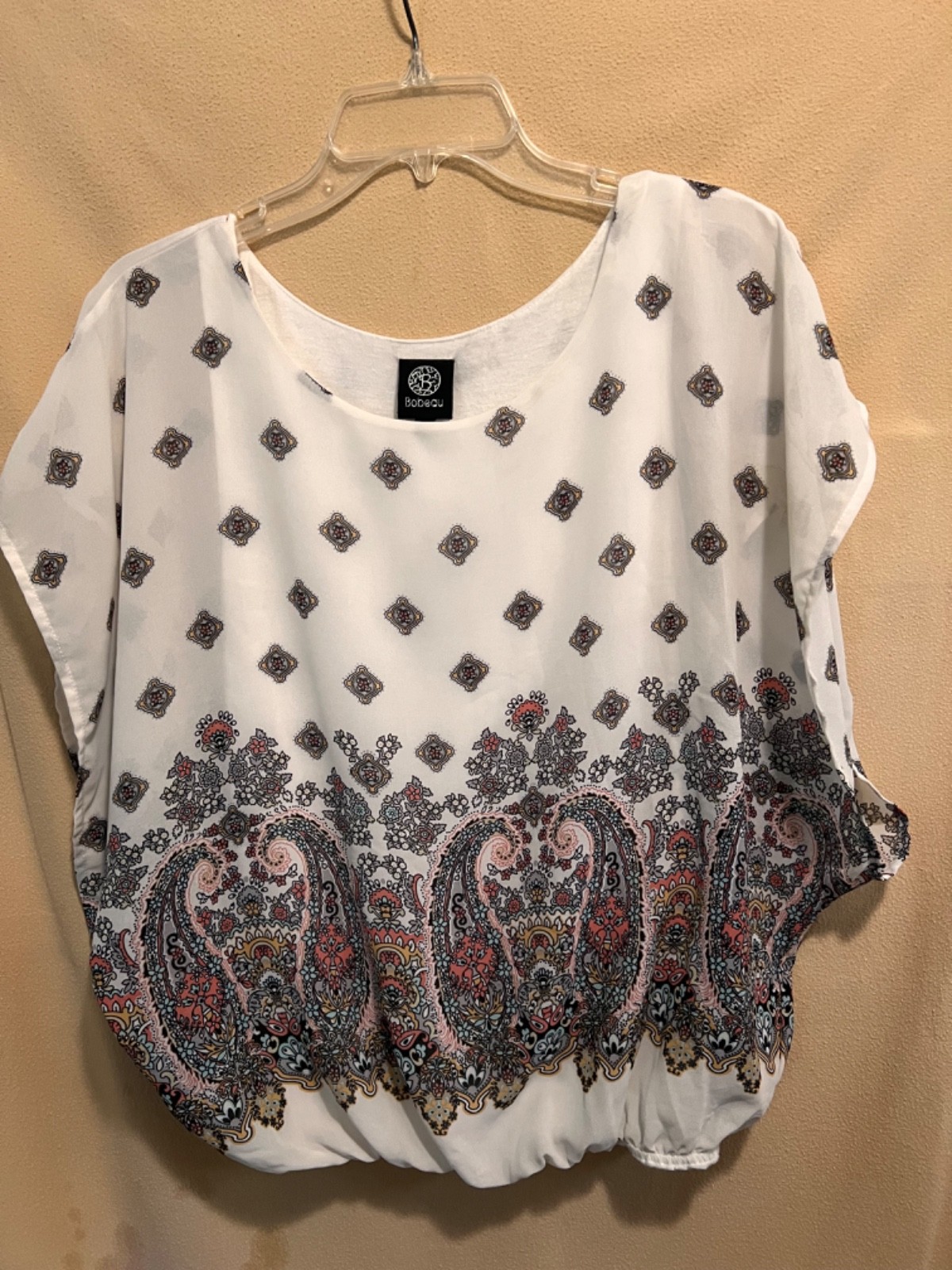 Bobeau pullover short sleeve geometric pattern blouse with attached lining, size