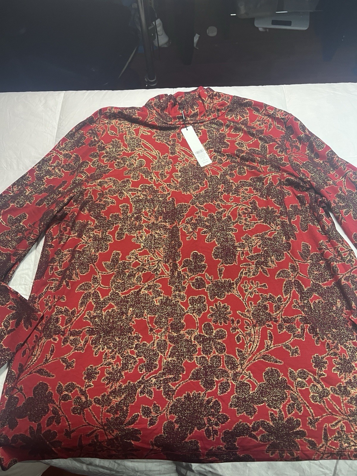 Chicos Size 4 Floral Foil Mock Long Sleeves Tee Top Basic Knit Red Allure Shirt
