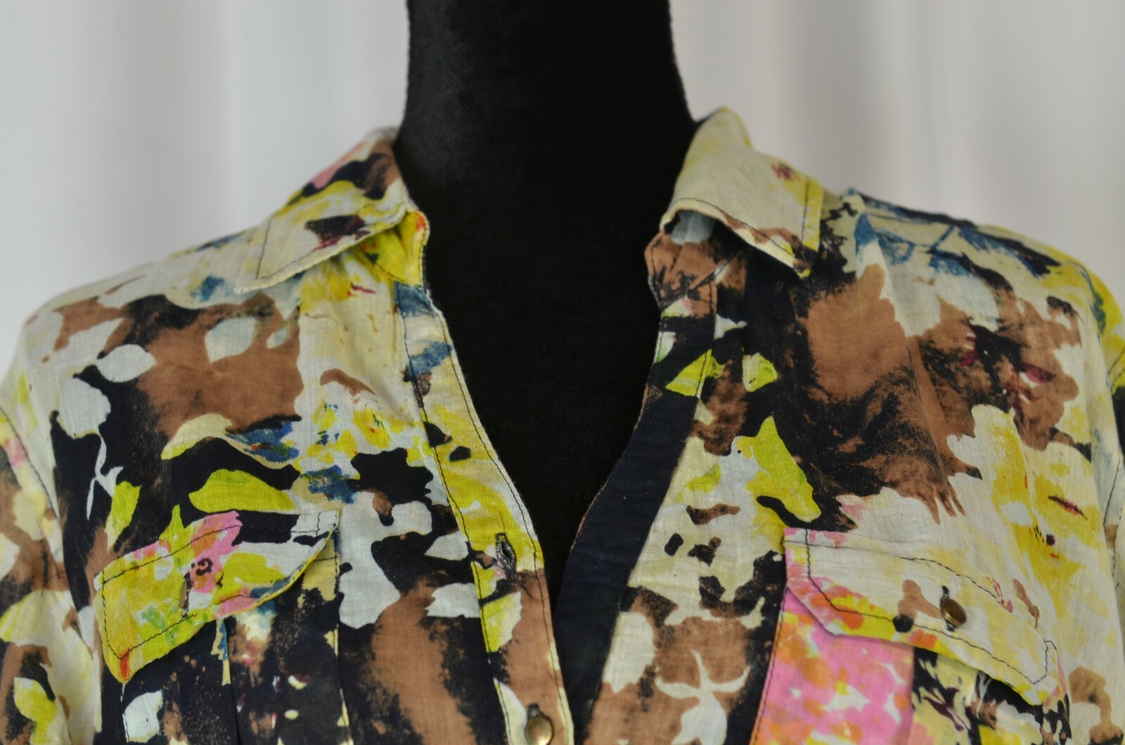 JAK Women’s Blouse Size XL Button Up Colorful Floral Casual Shirt Cotton Fun