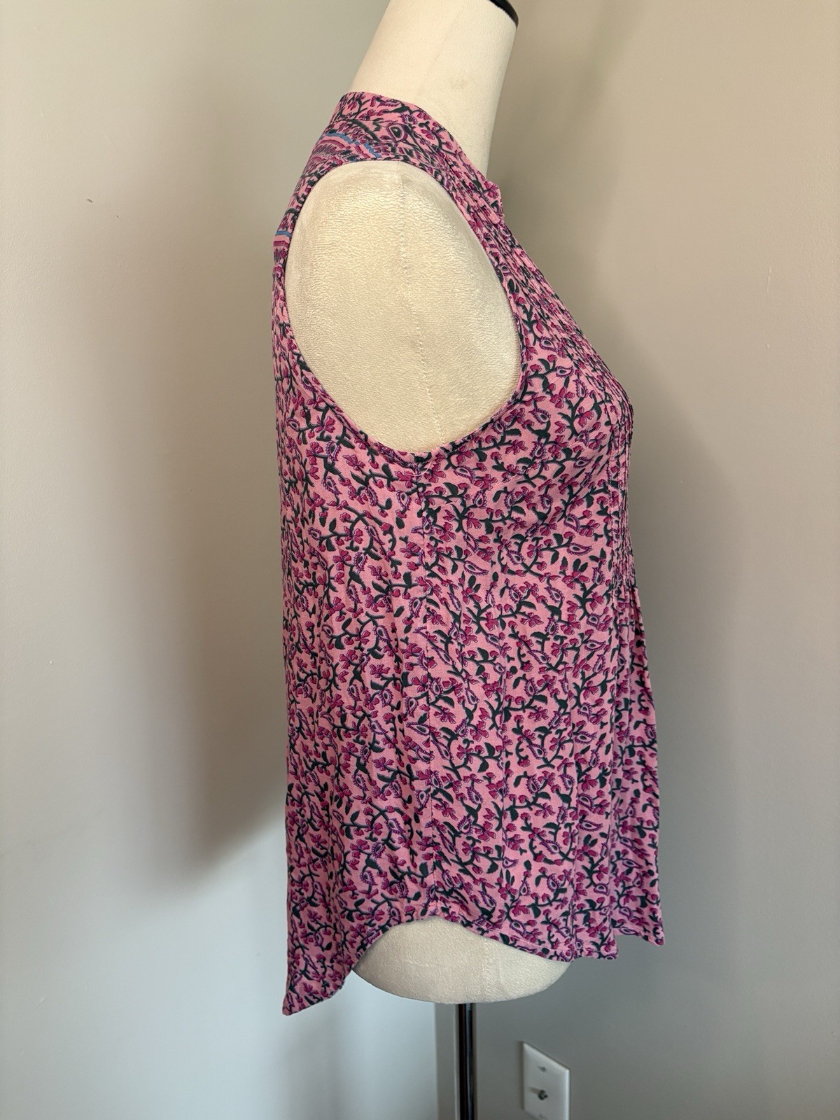 Anthropologie Maeve Petunia Pintuck Pleat Blouse Purple Pink Floral Tank Small