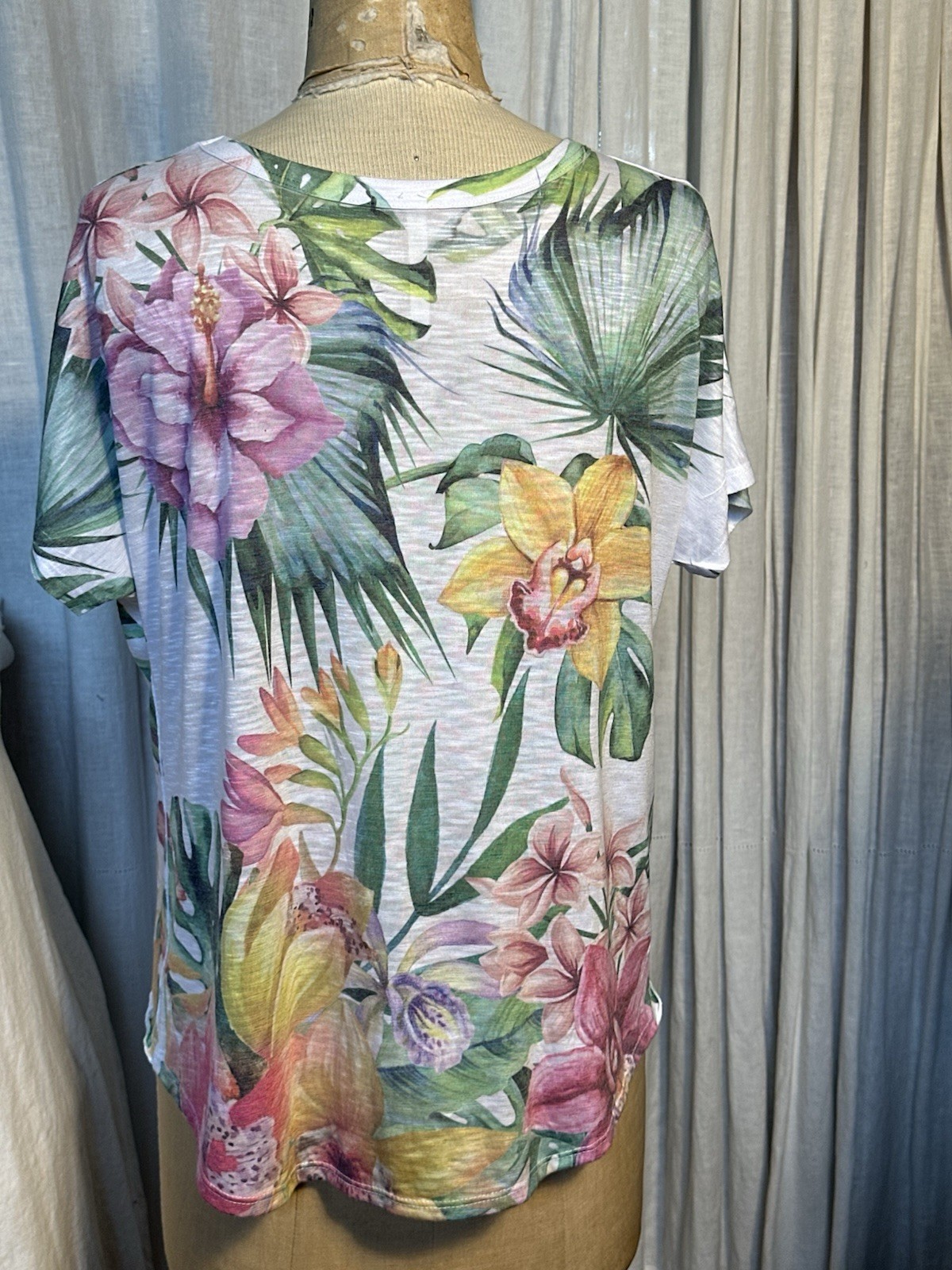 Tryst Womens Lightweight Tropical Floral Print S Sleeve Knit Top Sz M Pre-owned
