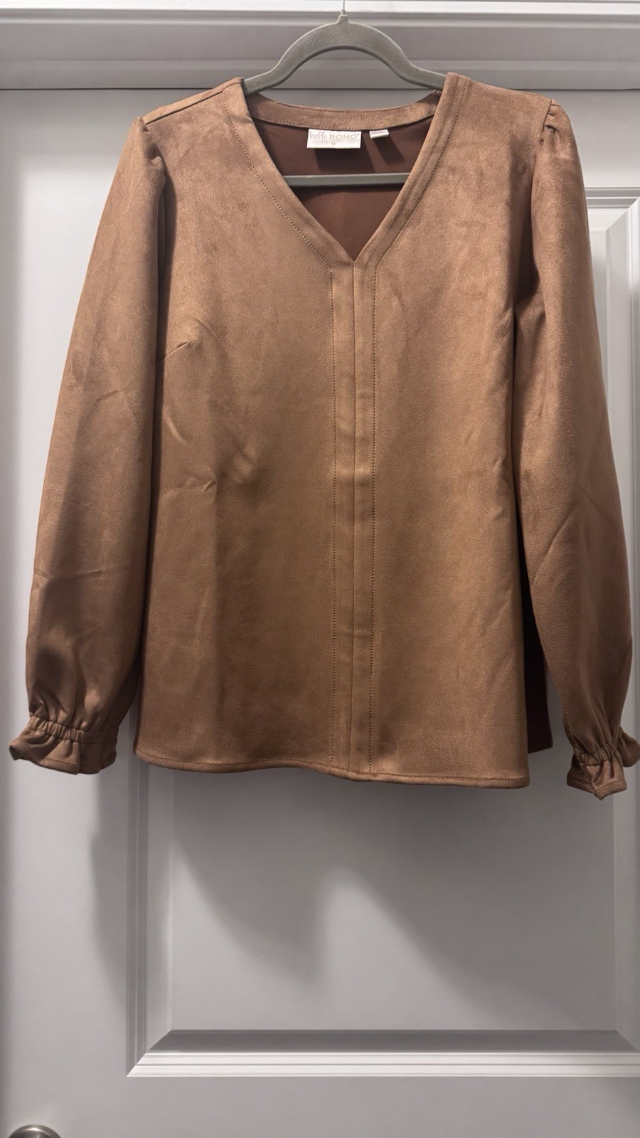 Belle Boho Kim Gravel Top Sz M Faux Suede Western Chic V Neck Brown Women’s