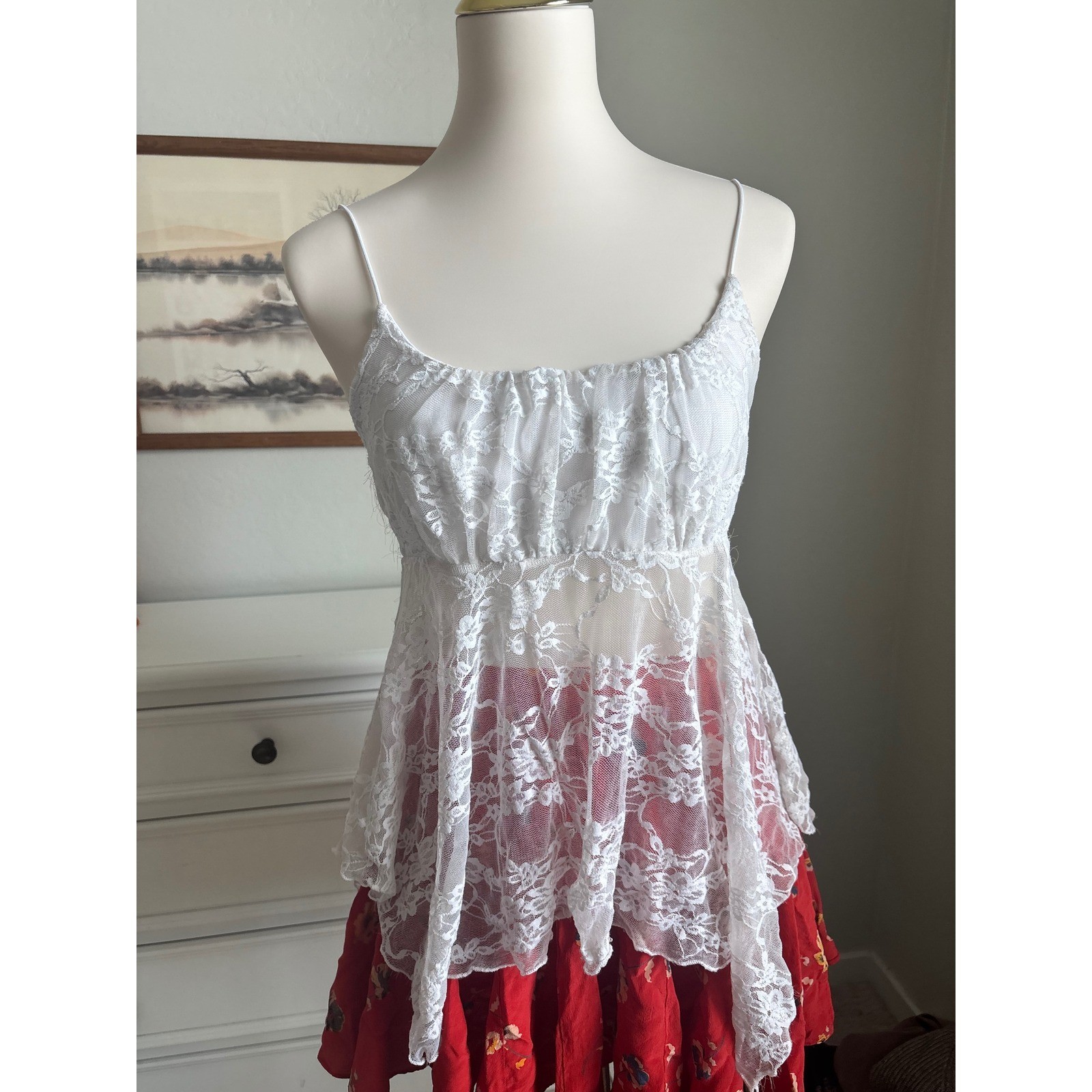 Just Polly Lace Babydoll Top Womens Large White Excellent Handkerchief Hem Boho