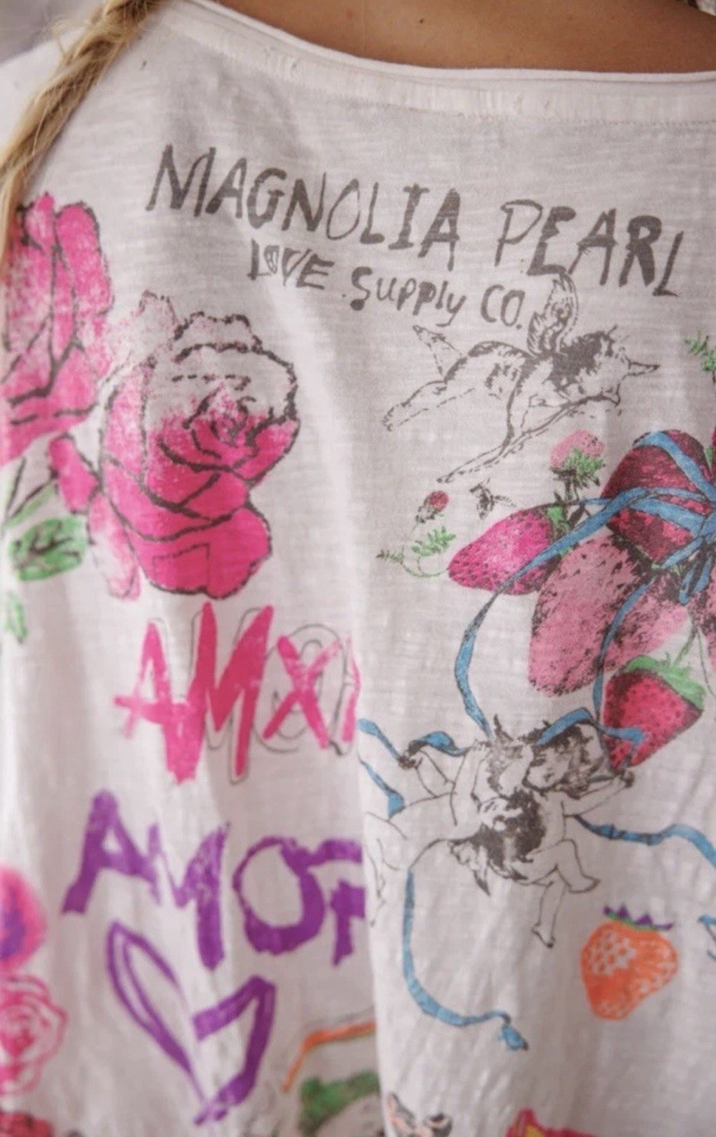 NWT Magnolia Pearl Fruitful Graphics Tee Shirt 🐅 🍌 Sold Out 🍎 🦋