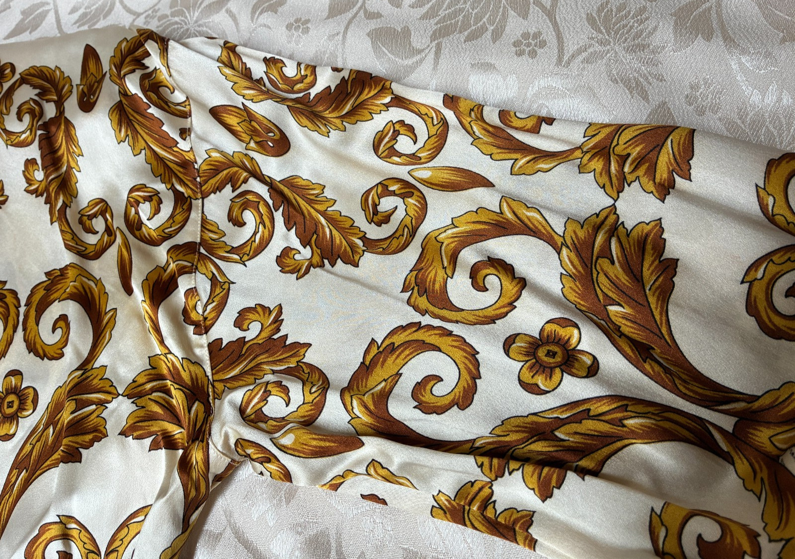 ESCADA VINTAGE SILK BLOUSE IN CREAM FILIGREE PRINT 40 12 SWITZERLAND STAINED