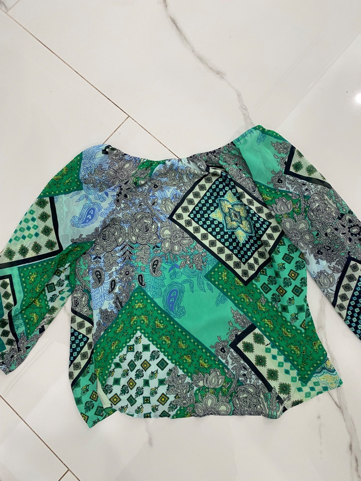 Soho Jeans Women’s L Multicolor green print 3/4 Sleeve Peasant Blouse