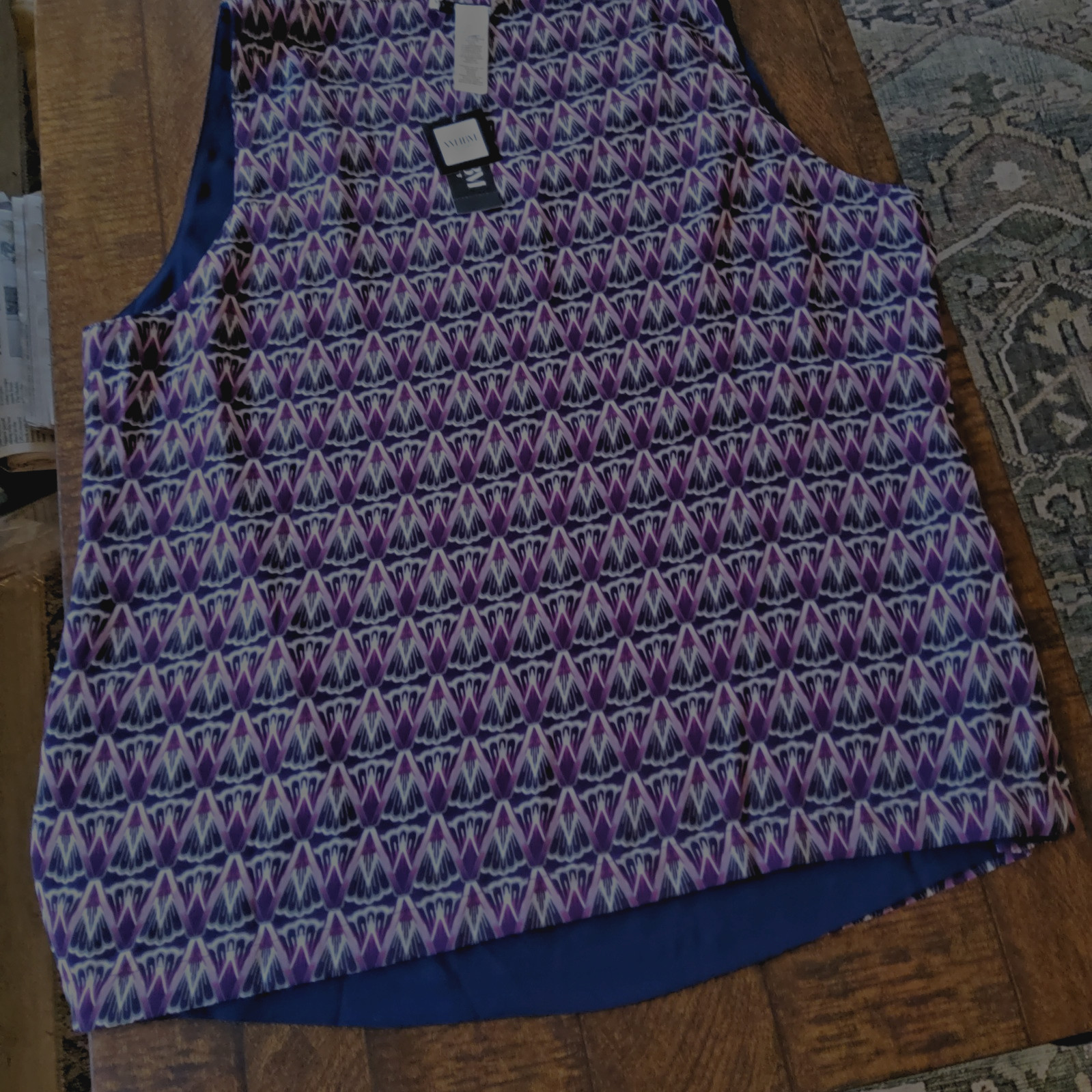 WHITE HOUSE BLACK MARKET CHEVRON REVERSIBLE TANK/TOP-LARGE-PURPLE/DARK BLUE-*NEW