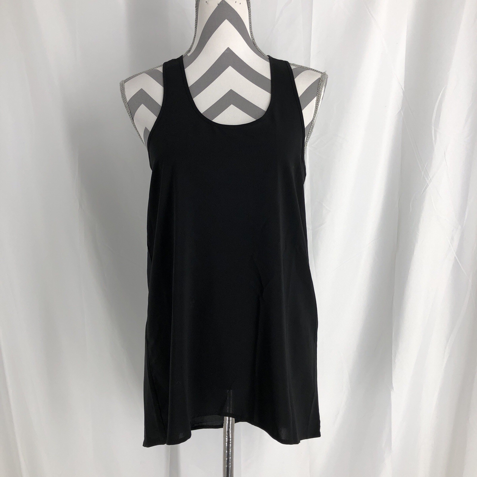 Abound Black Relaxed Fit Racerback Tank Size Small