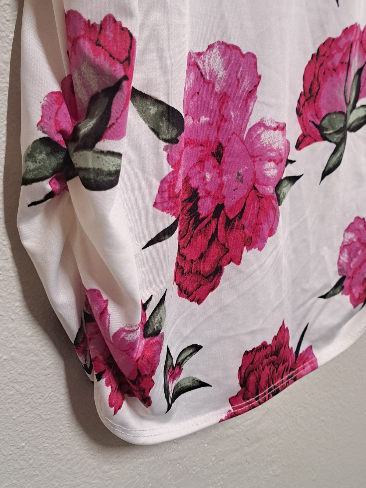 Discreet Floral Blouse Womens XL Pink White Ruched Hem Stretch Short Sleeve Top