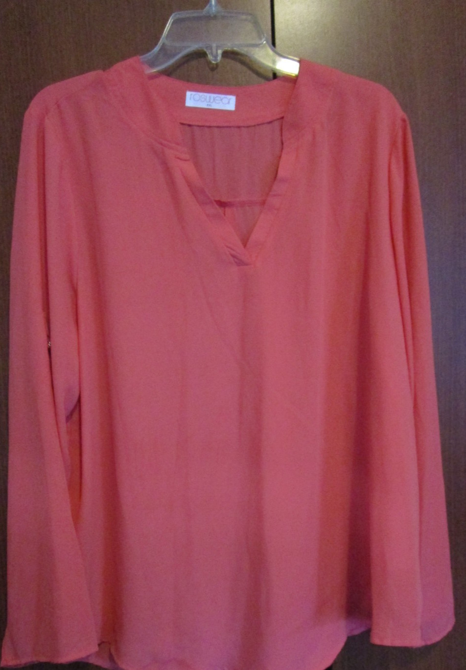 Roswear Peach Blouse Sz XXL 20 22 Polyester Bust 51 Length 29 in