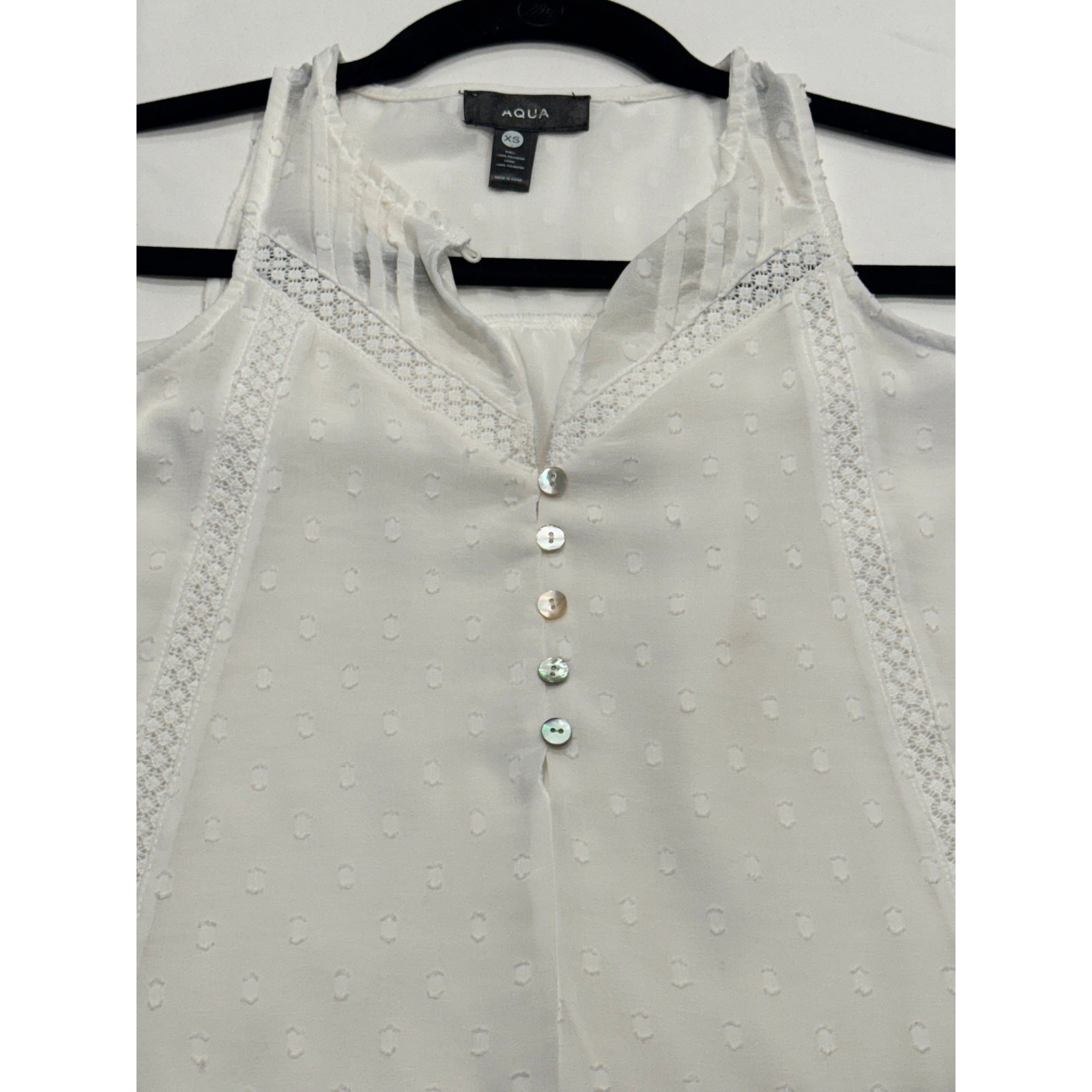 AQUA Semi Sheer Clip Dot Sleeveless Top XS White Split Neck Pintuck Button Front