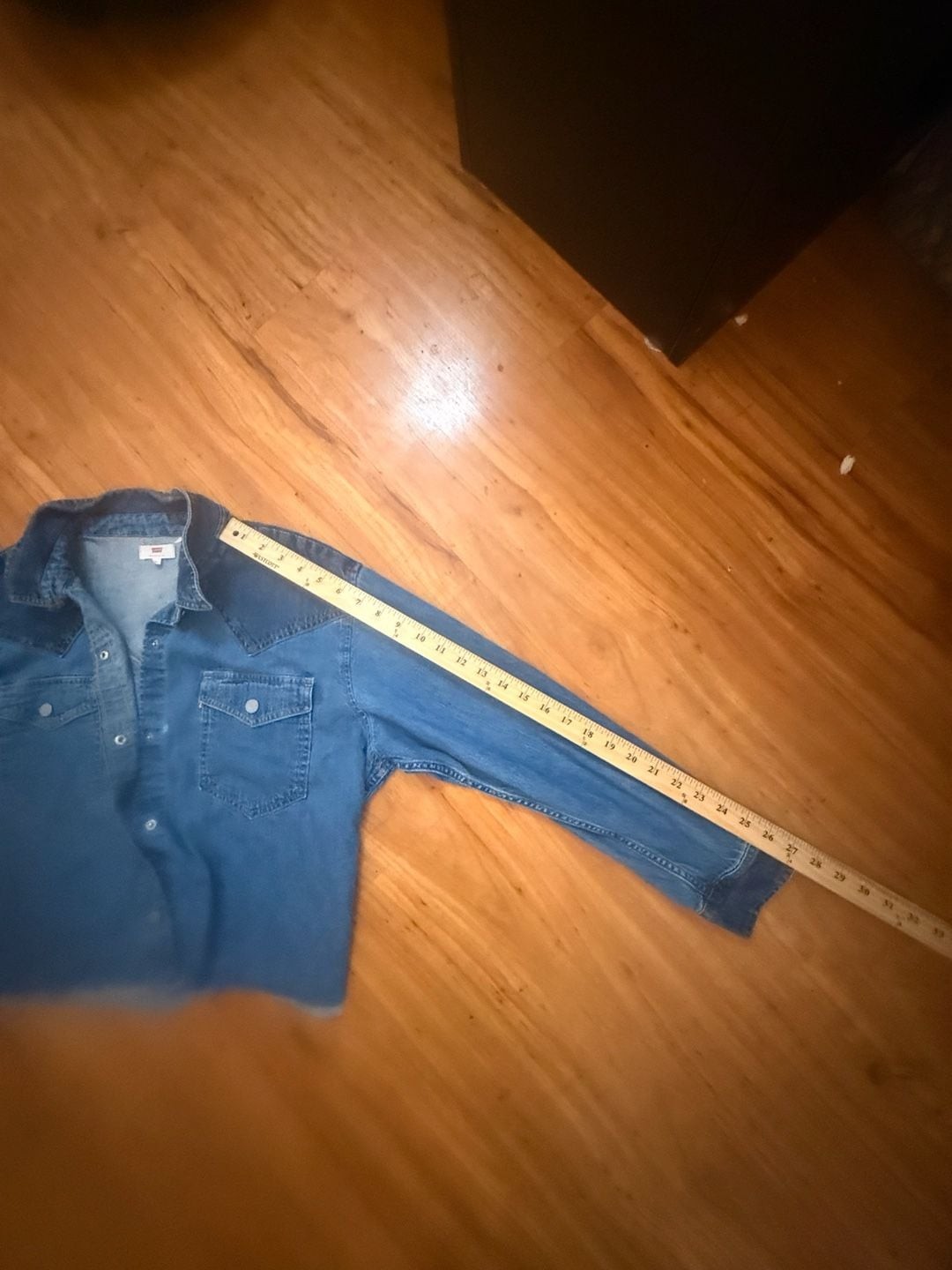 Levi’s Sawyer Cropped Denim Western Shirt with Raw Hem