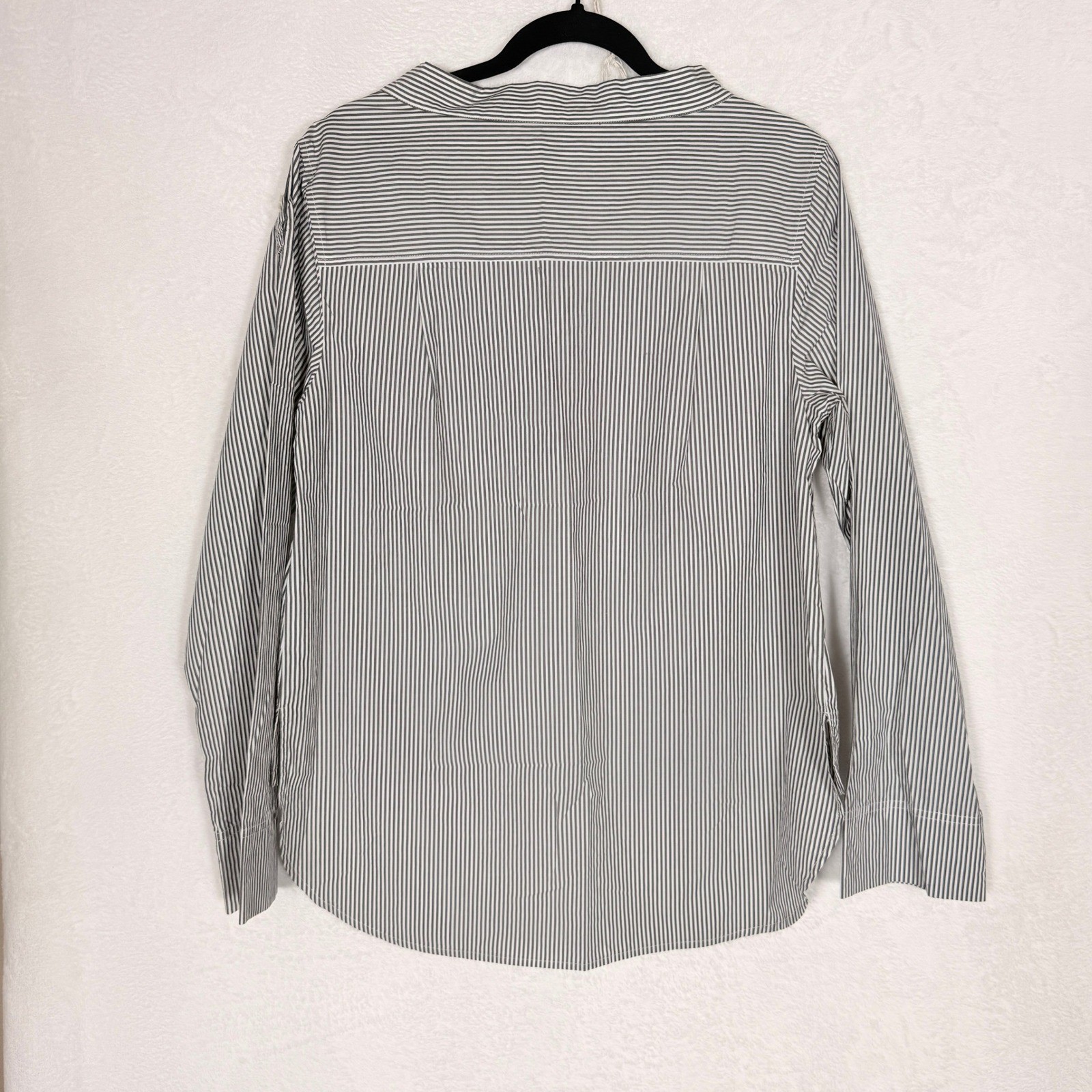 J.Crew Women Black White Striped Funnel Neck Button Shoulder Top AG686 Size 8