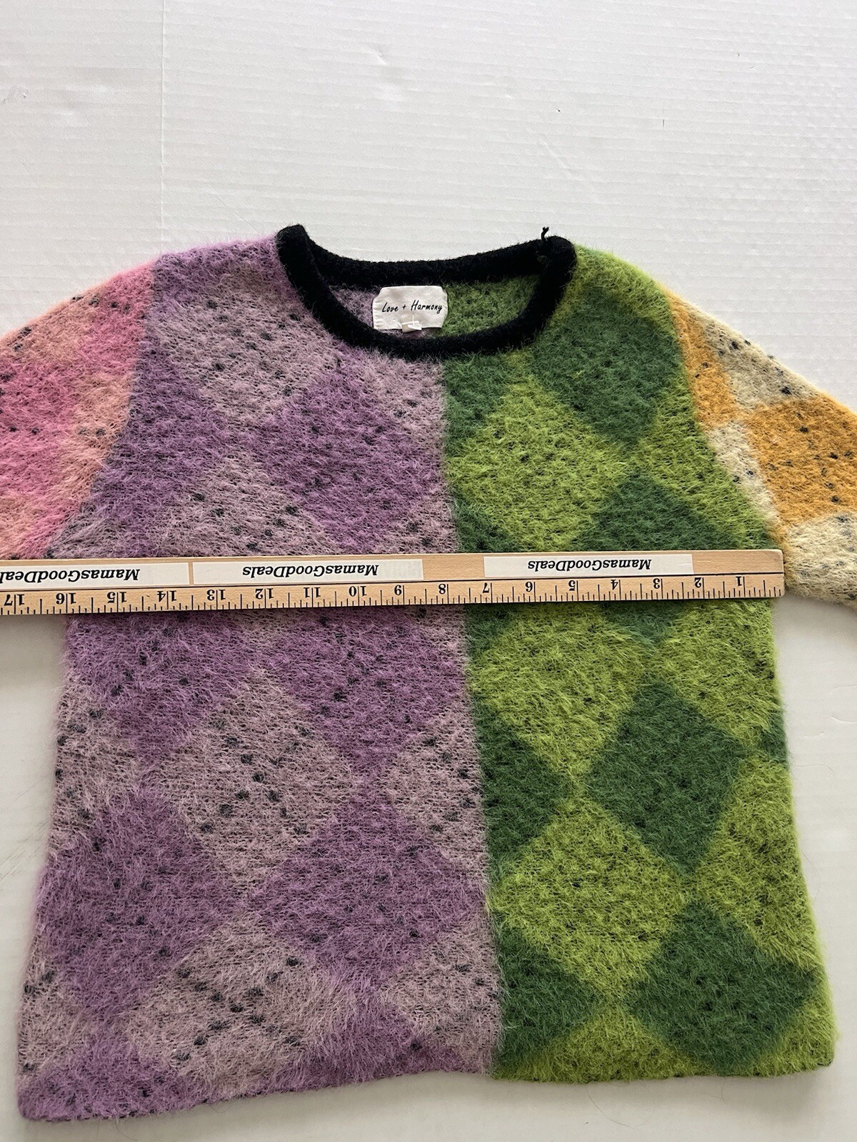 Colorful Short Sleeve Fuzzy Sweater Argyle Trendy Youthful Size Med Contemporary