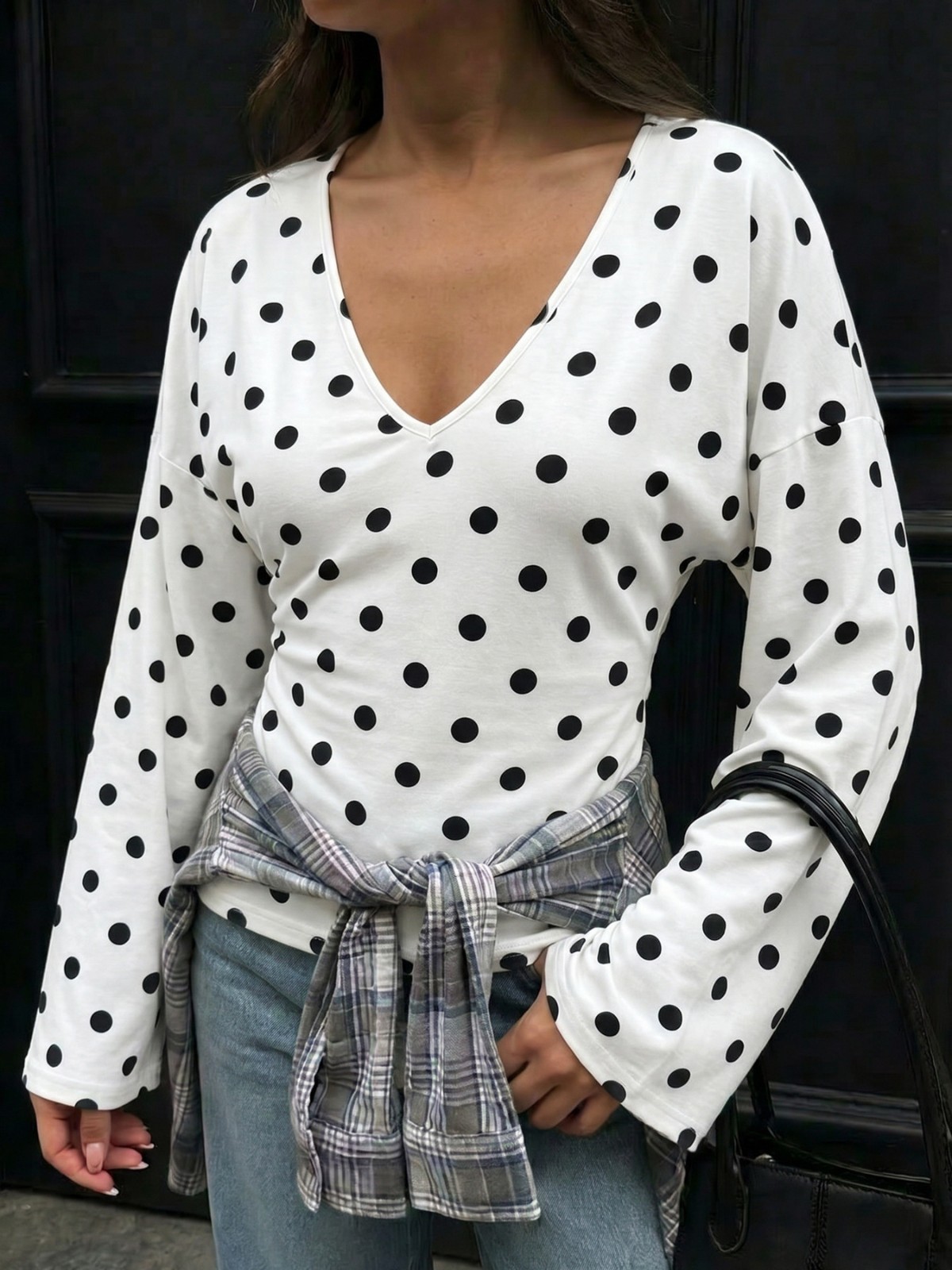 The Devine Collection – Womens Polka Dot V-Neck Long Sleeve T-Shirt Casual Top