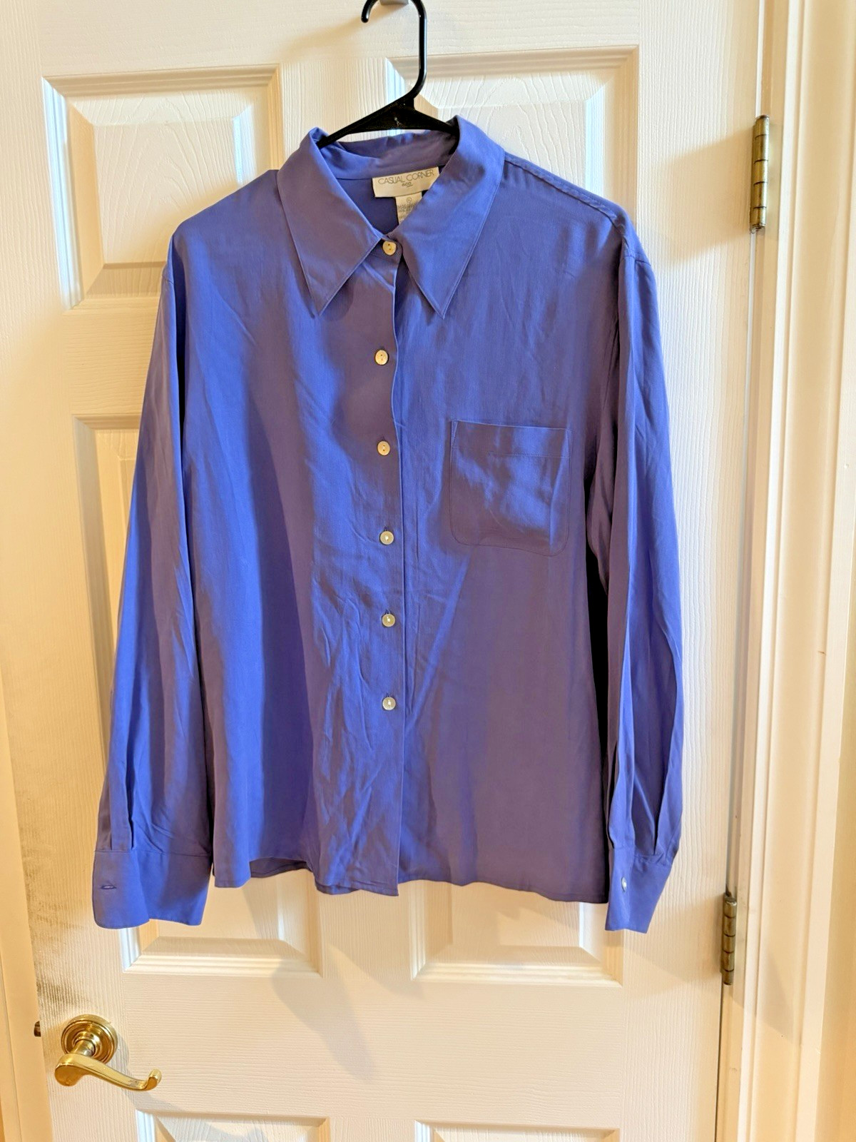 Casual Corner Long Sleeved Button Blouse Wedge Wood Blue Size XL New With Tags