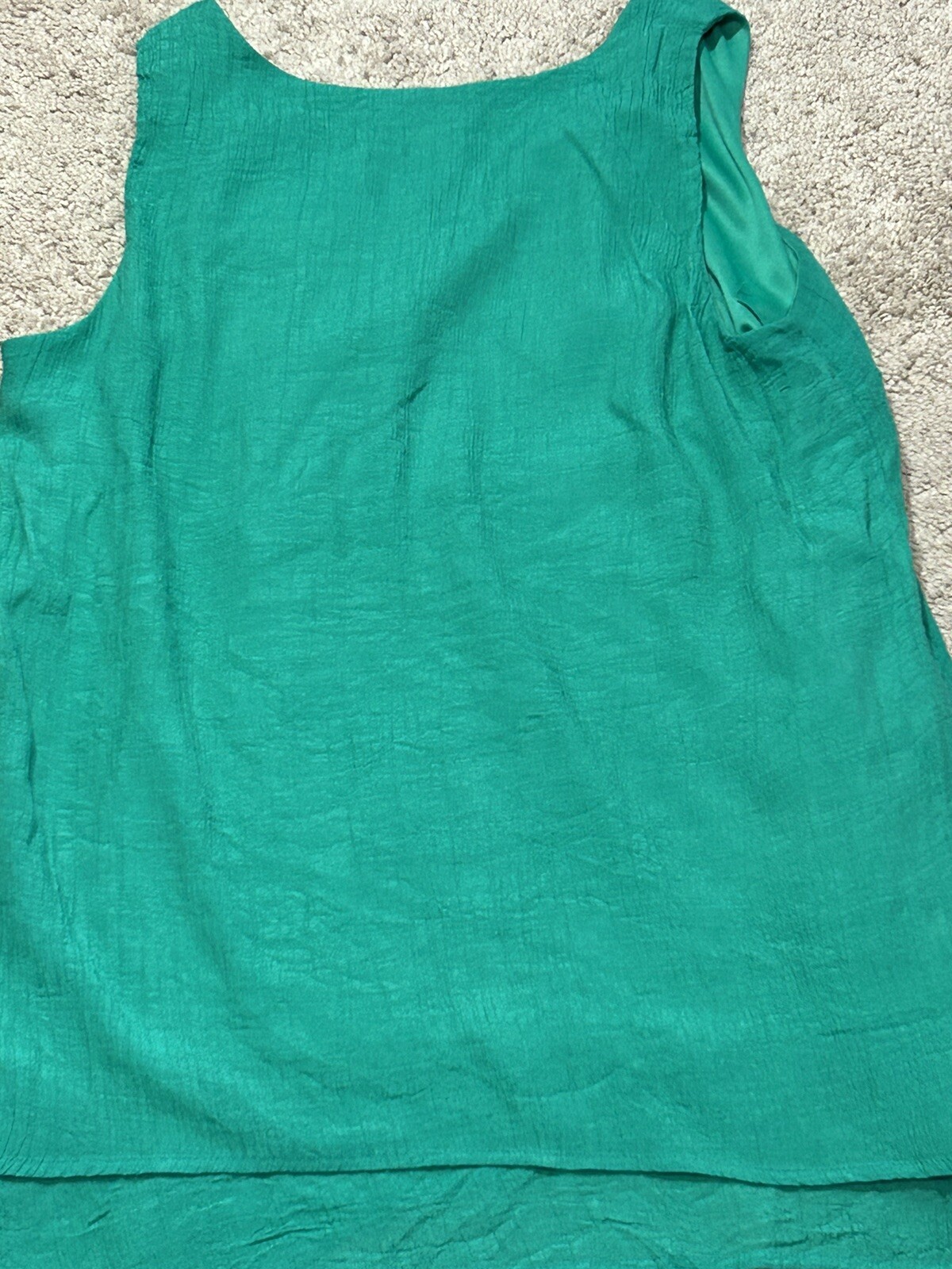 B Design Womens Shirt Size Large Green Lined Lightweight Flowy Classic