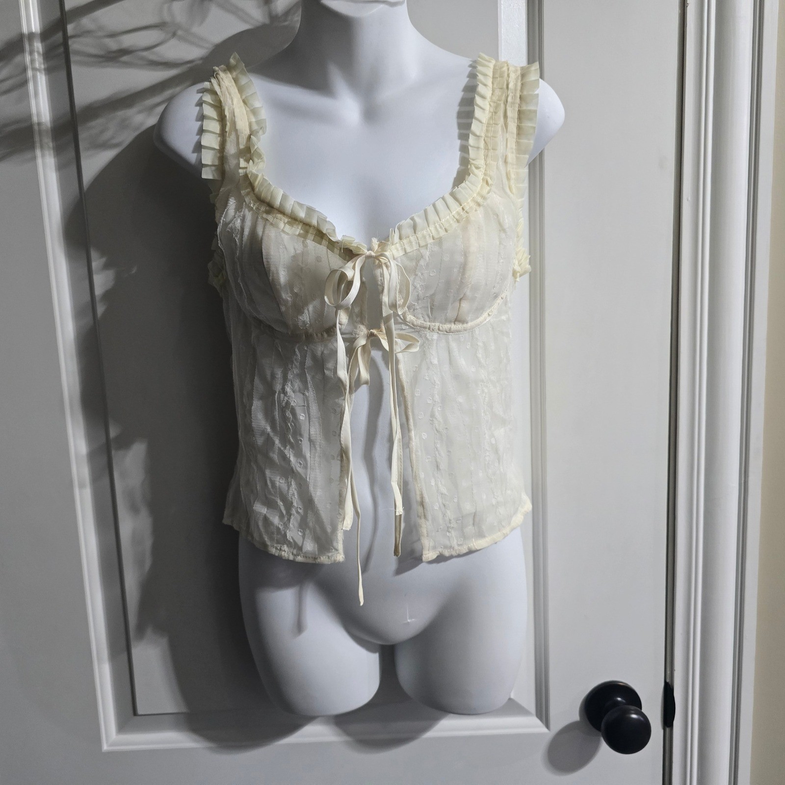 PrettyLittleThing Chiffon Frill Tie Front Top Women Size 8 Cream Swiss Dot Lace