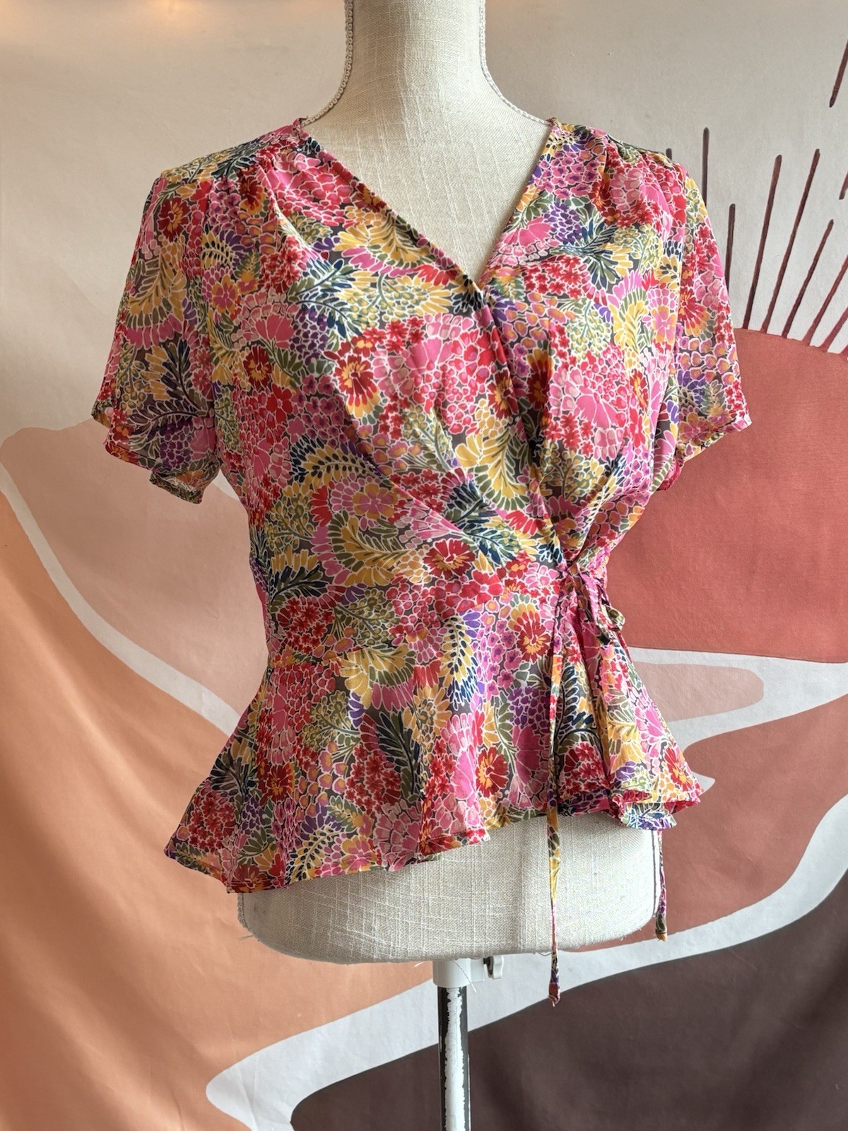 Dress Forum Women’s Wrap Floral Cruise Travel Party Blouse Sz M