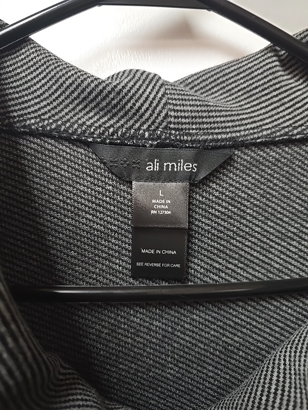 ​Ali Miles Tunic Pullover Cowl Neck Buttons Gray Black Striped Stretch Top Large