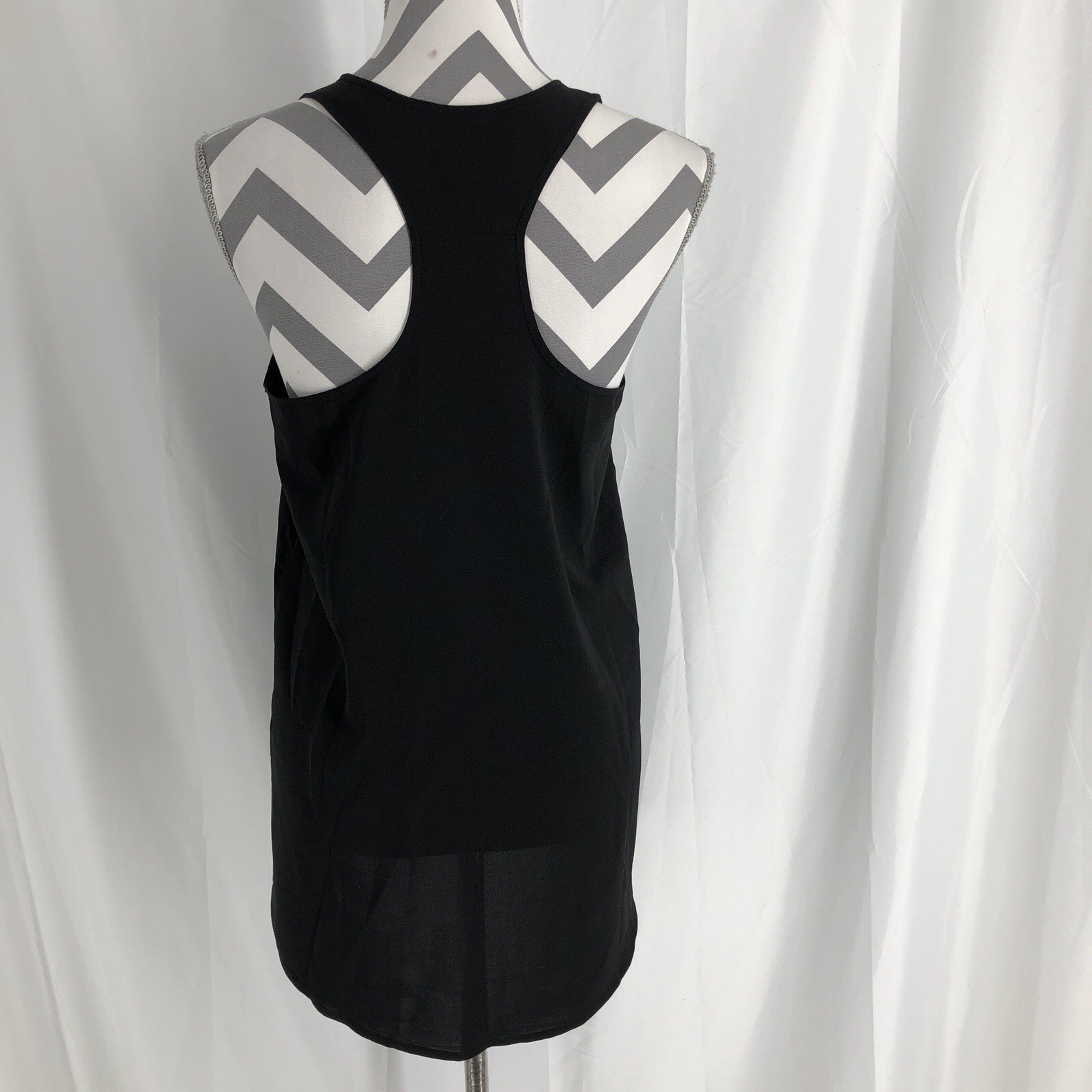 Abound Black Relaxed Fit Racerback Tank Size Small