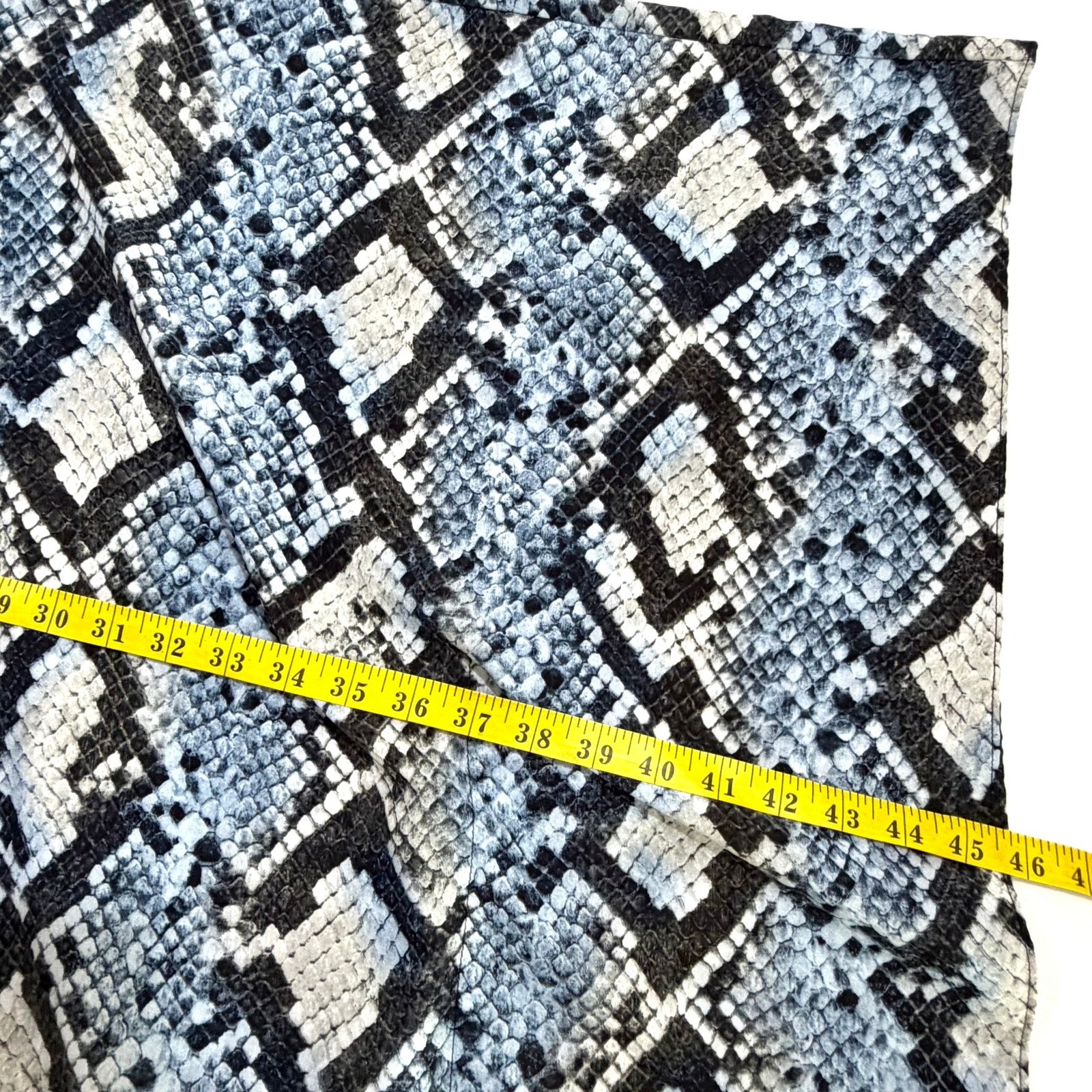 Michael Kors Poncho Blouse Womens 2X Blue Grey Snakeskin Handkerchief Hem
