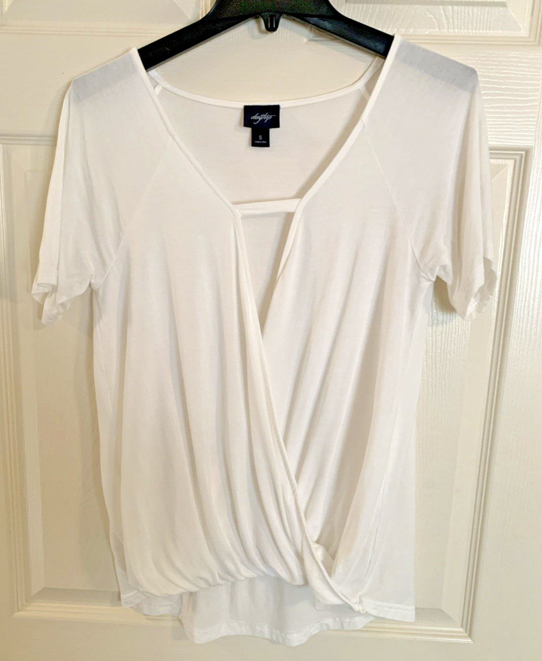 DAYTRIP Womens White S/S TOP Size S EUC