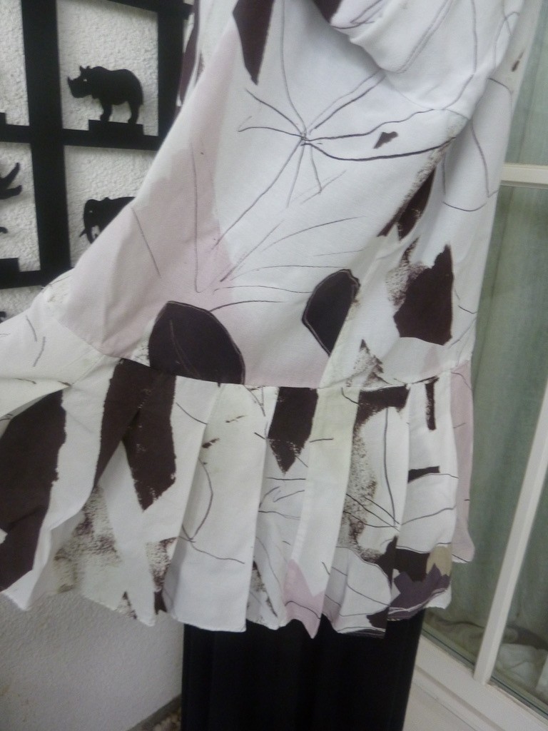POETRY, BLOUSE, 46, V NECK, LYOCELL/LINEN, GREAT PLEATED PEPLUM