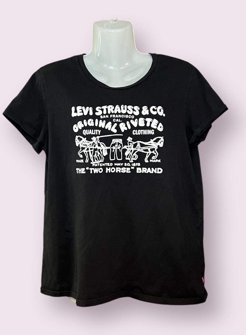 Levi Strauss Womenâs Size Large Two Horse Bubble Graphic Black Cap Sleeve Tee