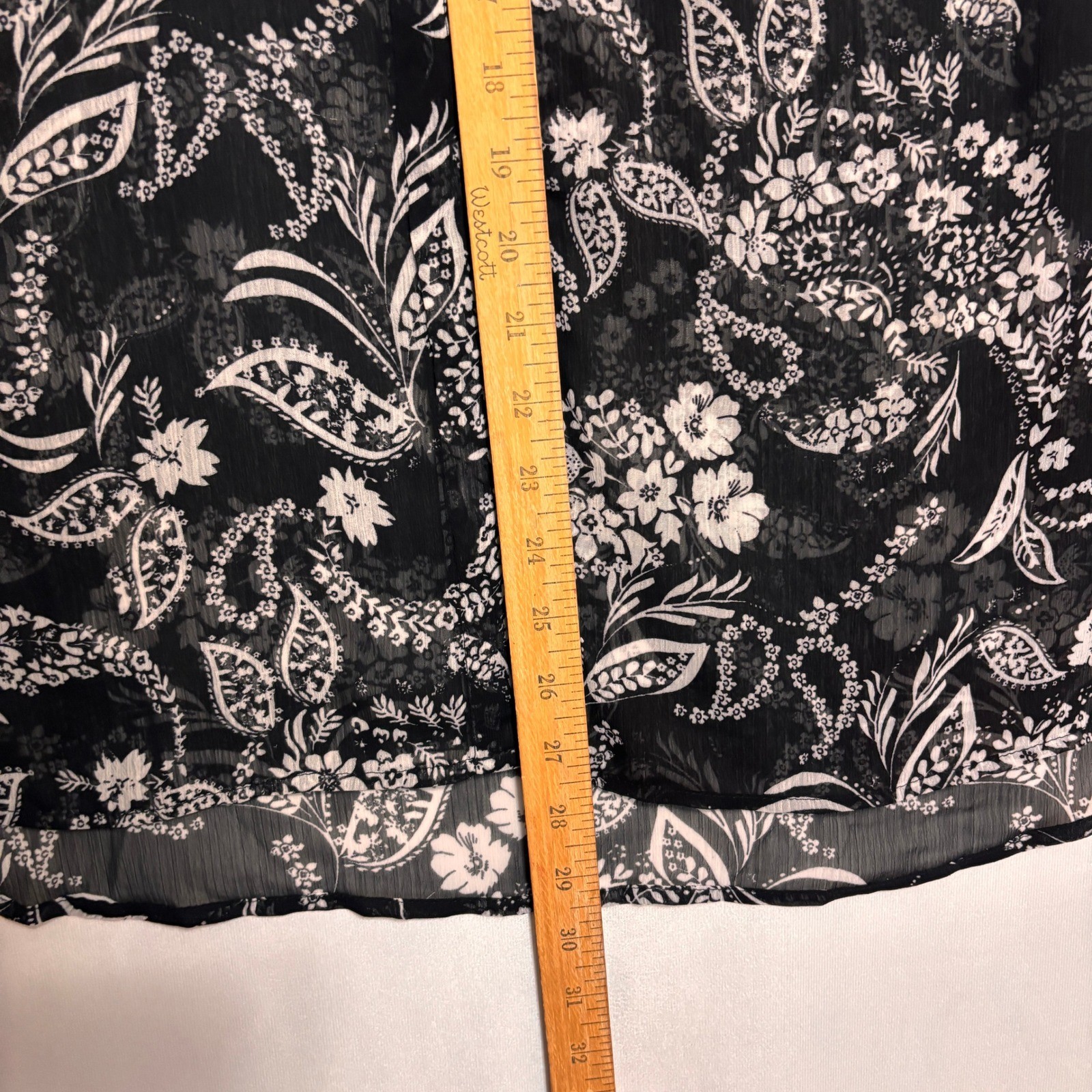 Roz & Ali Blouse Black White Floral Paisley Sheer Chiffon Button Up Career Large