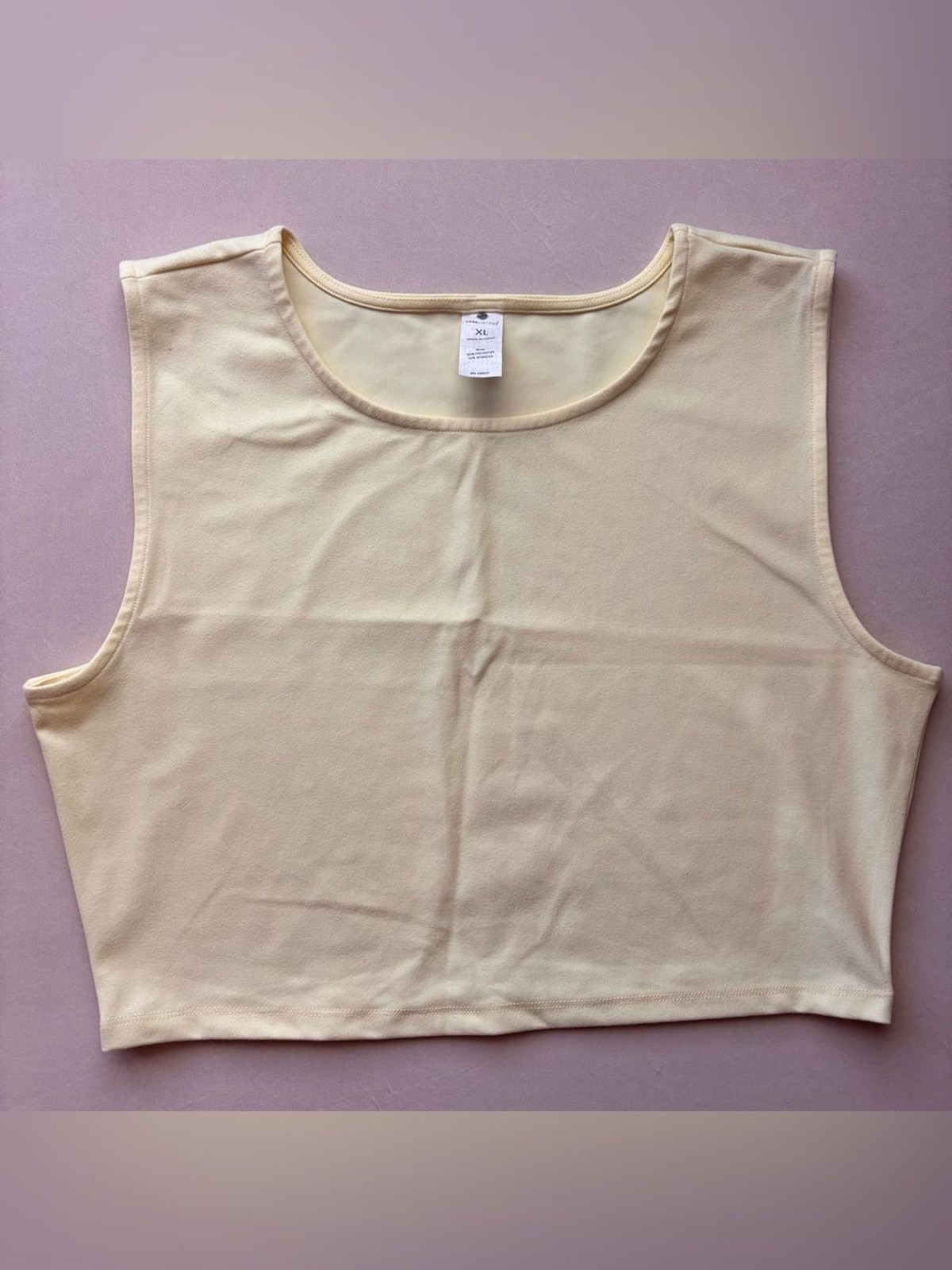 Yogalicious Soft Pale Butter Yellow Scoop Neck Cropped Tank Top XL